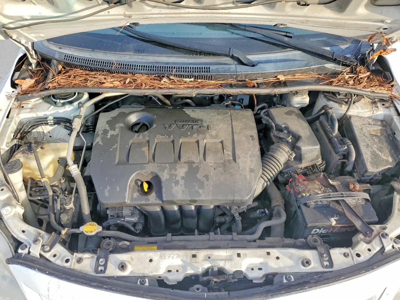 2013 TOYOTA COROLLA L photo 11