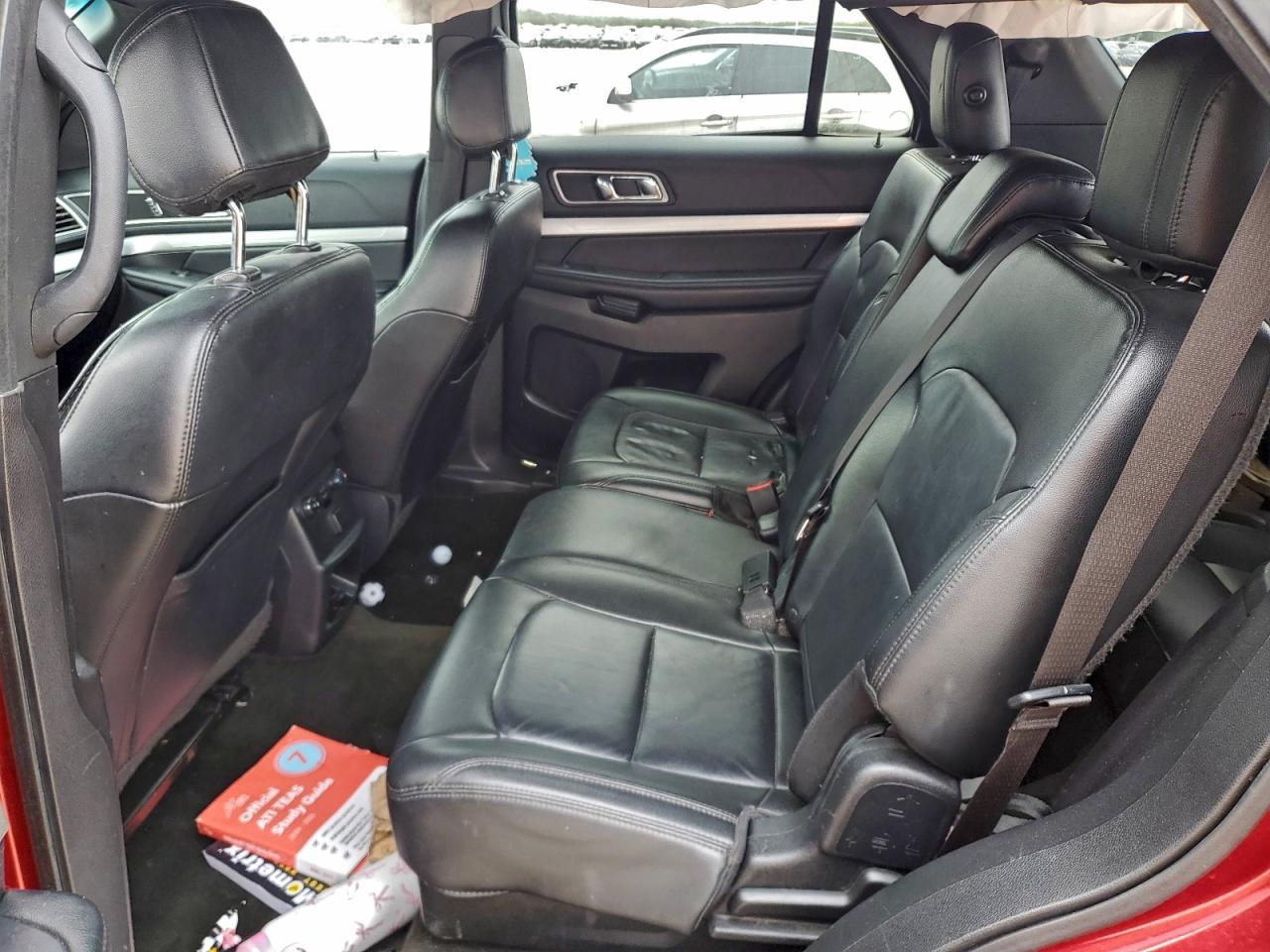 2016 FORD EXPLORER XLT photo 11