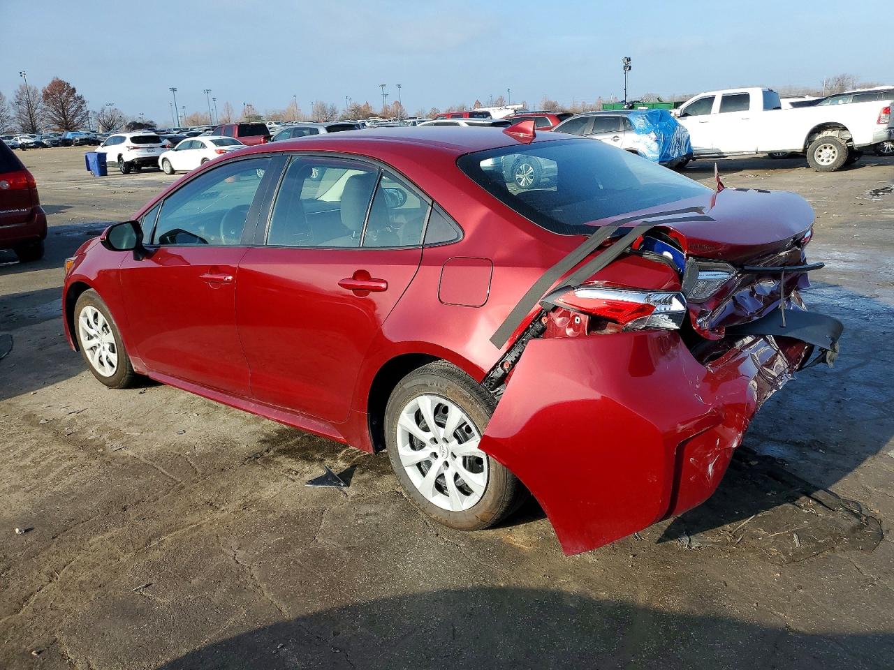 2024 TOYOTA COROLLA LE photo 3