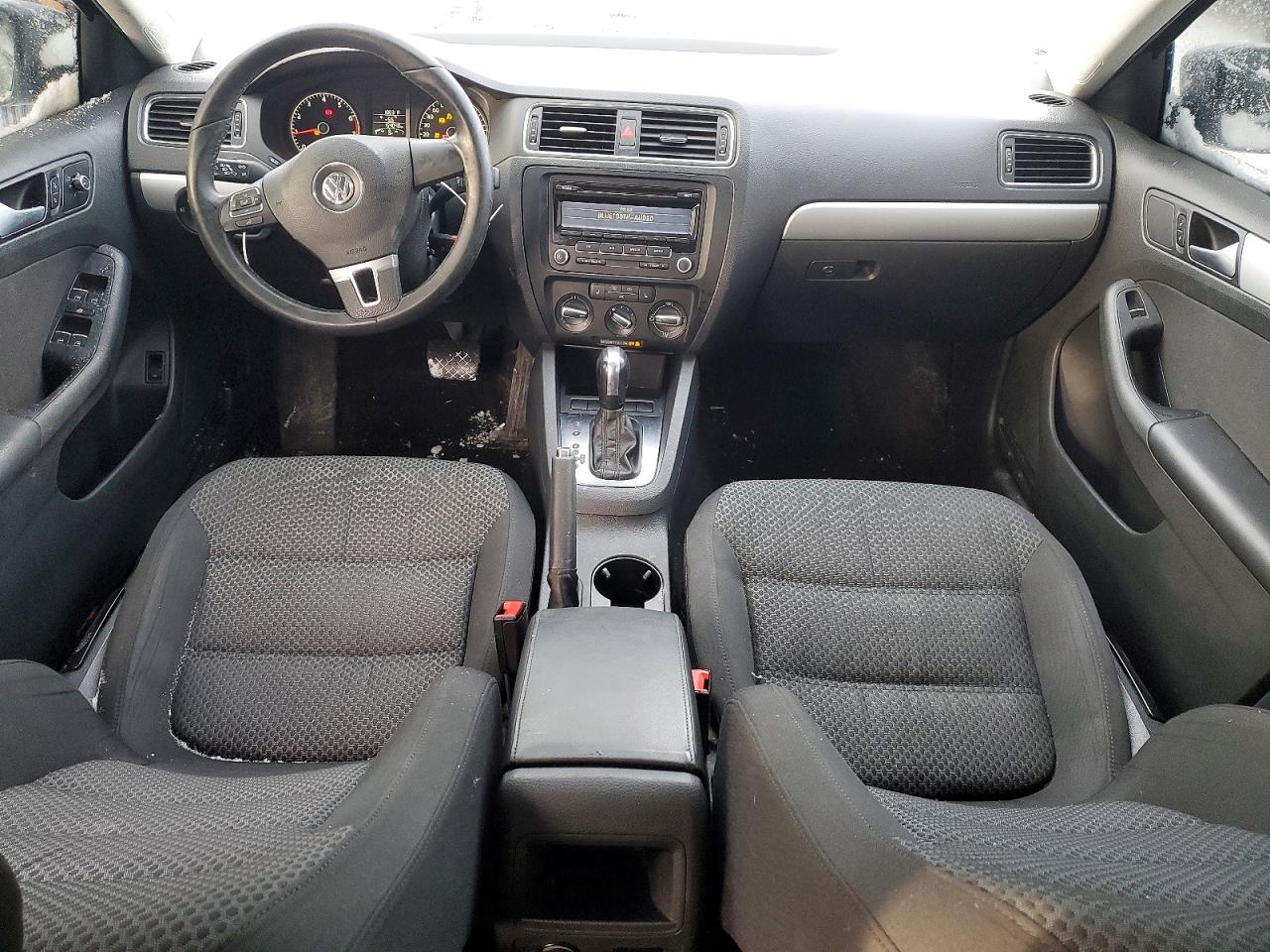 2013 VOLKSWAGEN JETTA SE photo 8