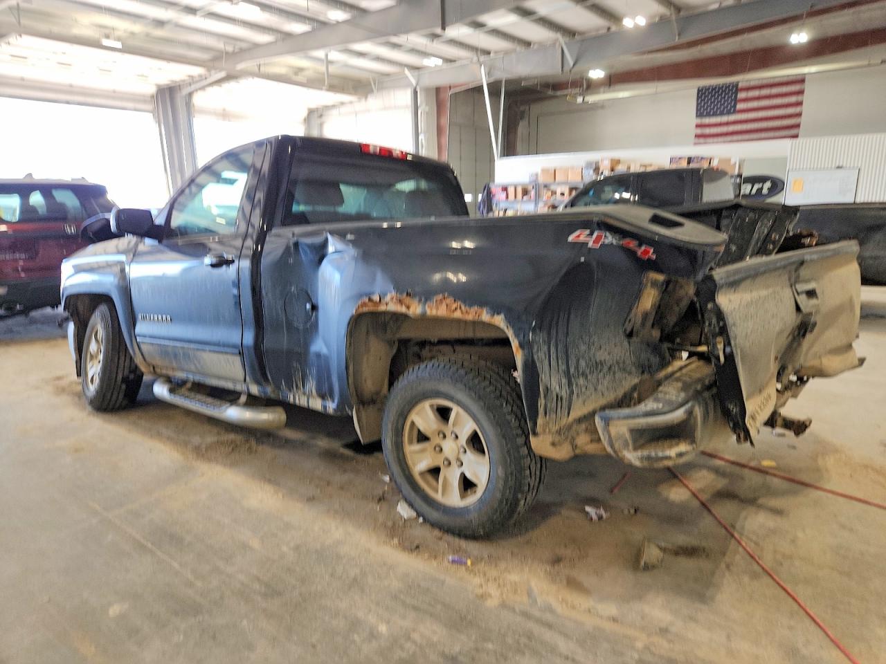 2015 CHEVROLET 1500 photo 2