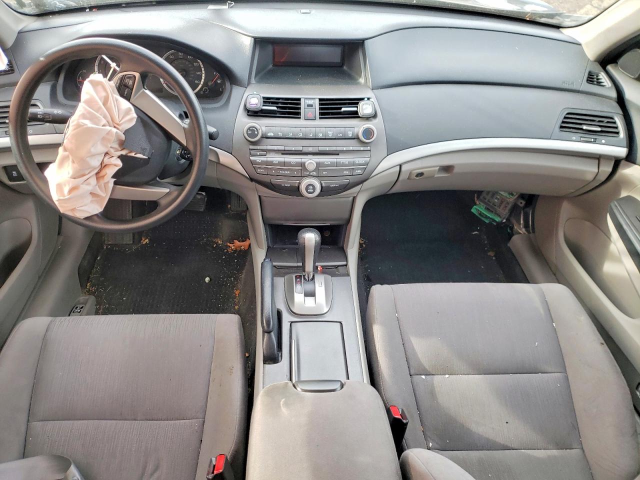 2011 HONDA ACCORD LX photo 8