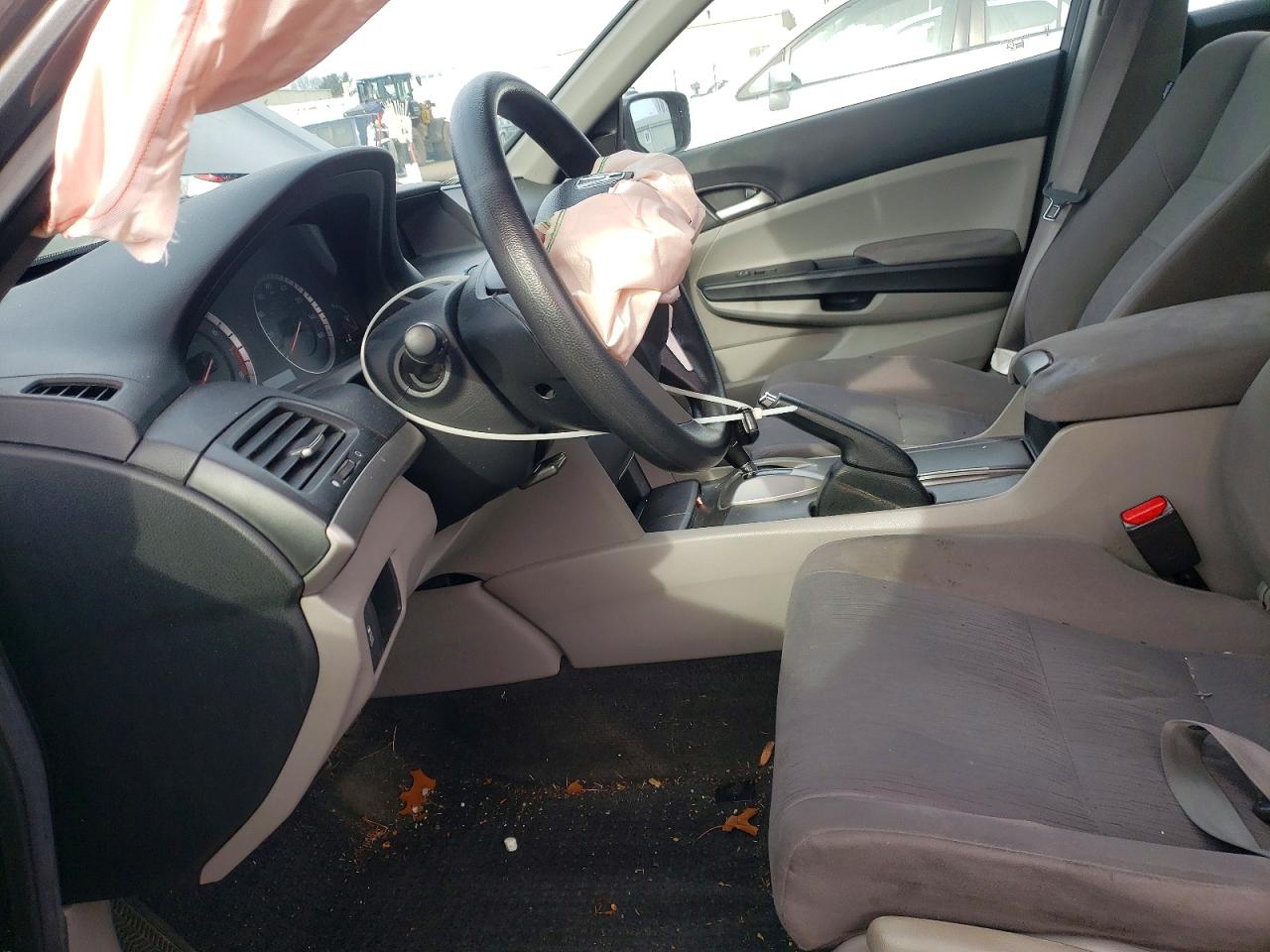 2011 HONDA ACCORD LX photo 7