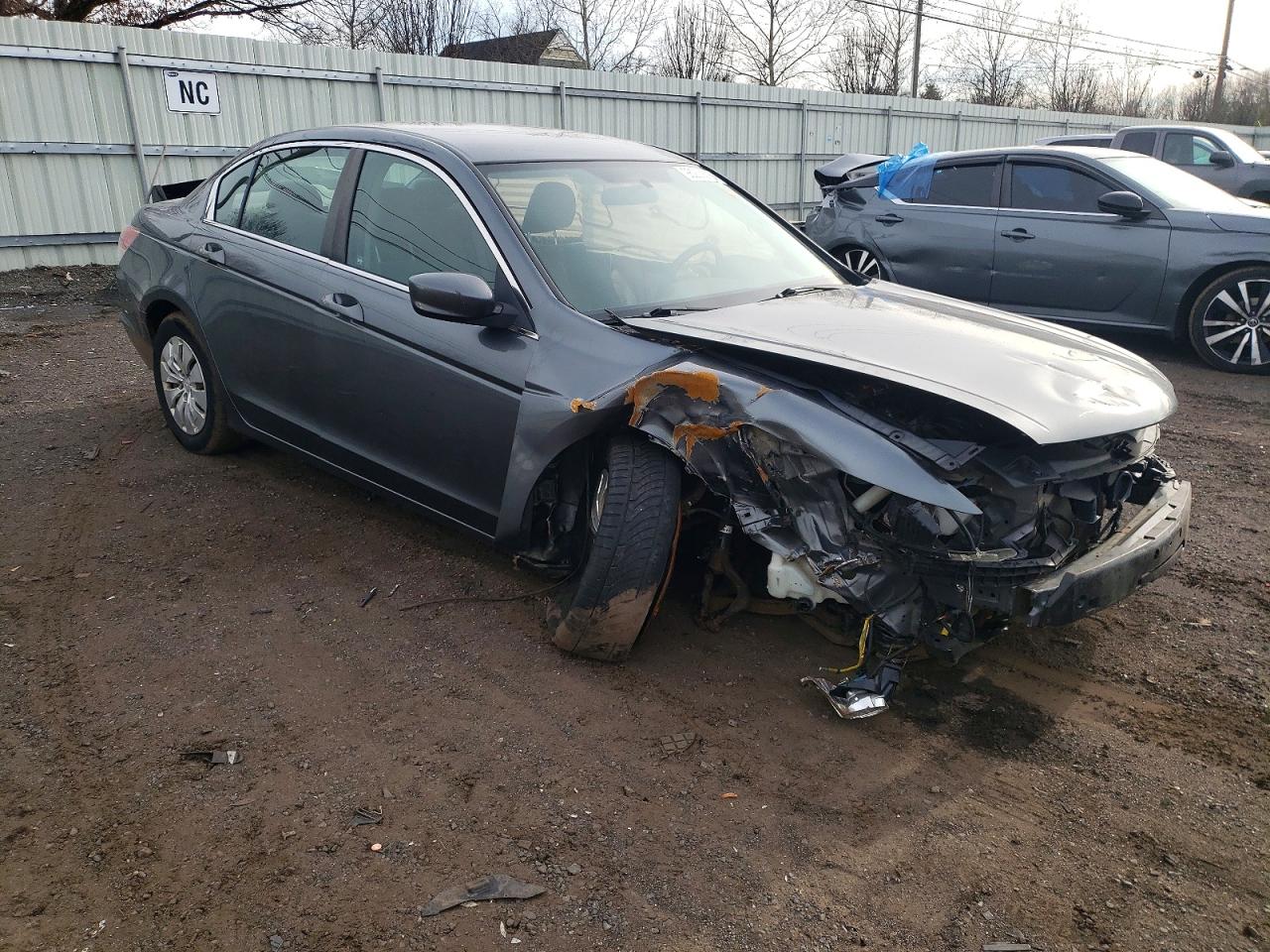 2011 HONDA ACCORD LX photo 4