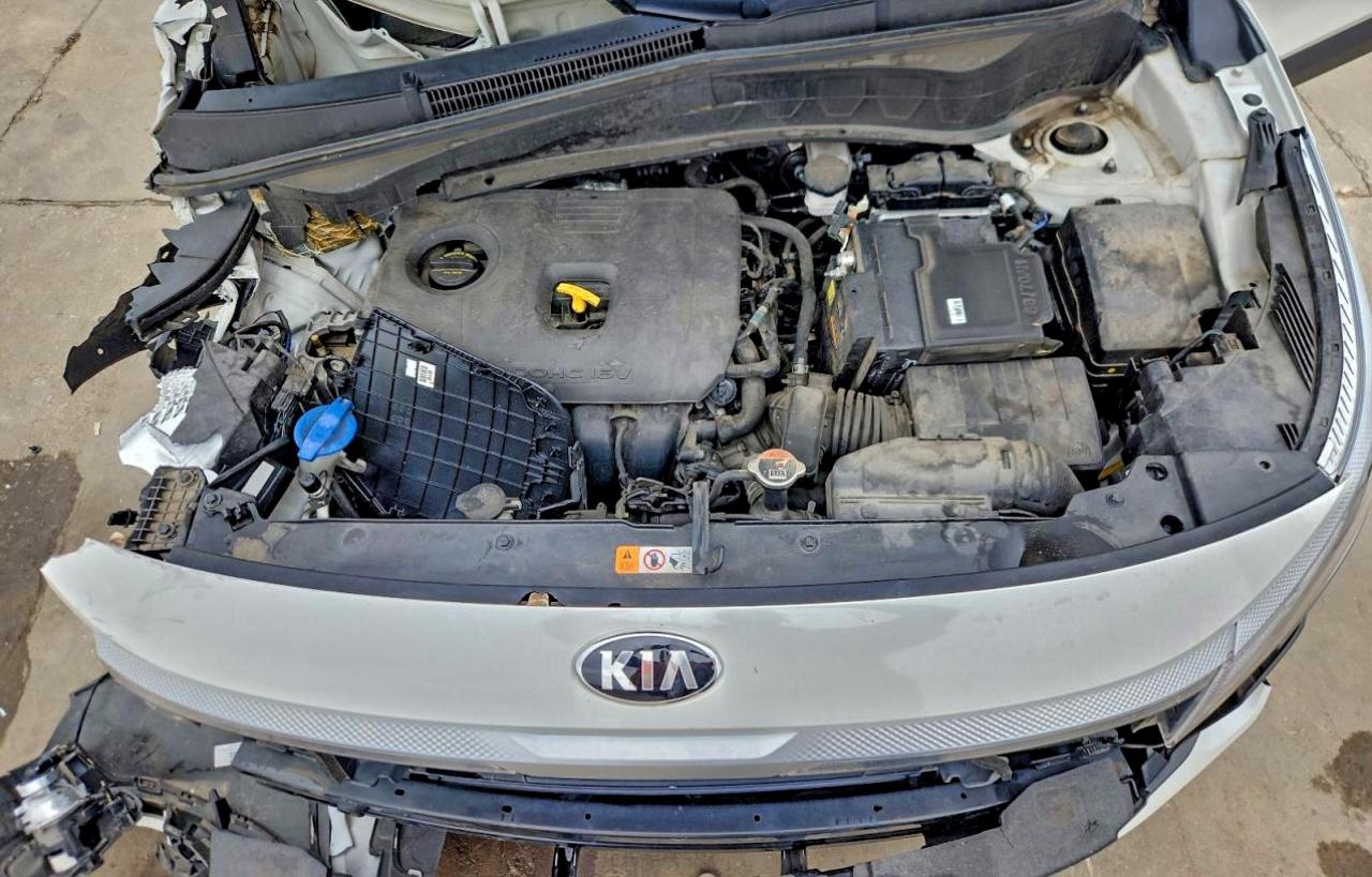 2021 KIA SELTOS S photo 11