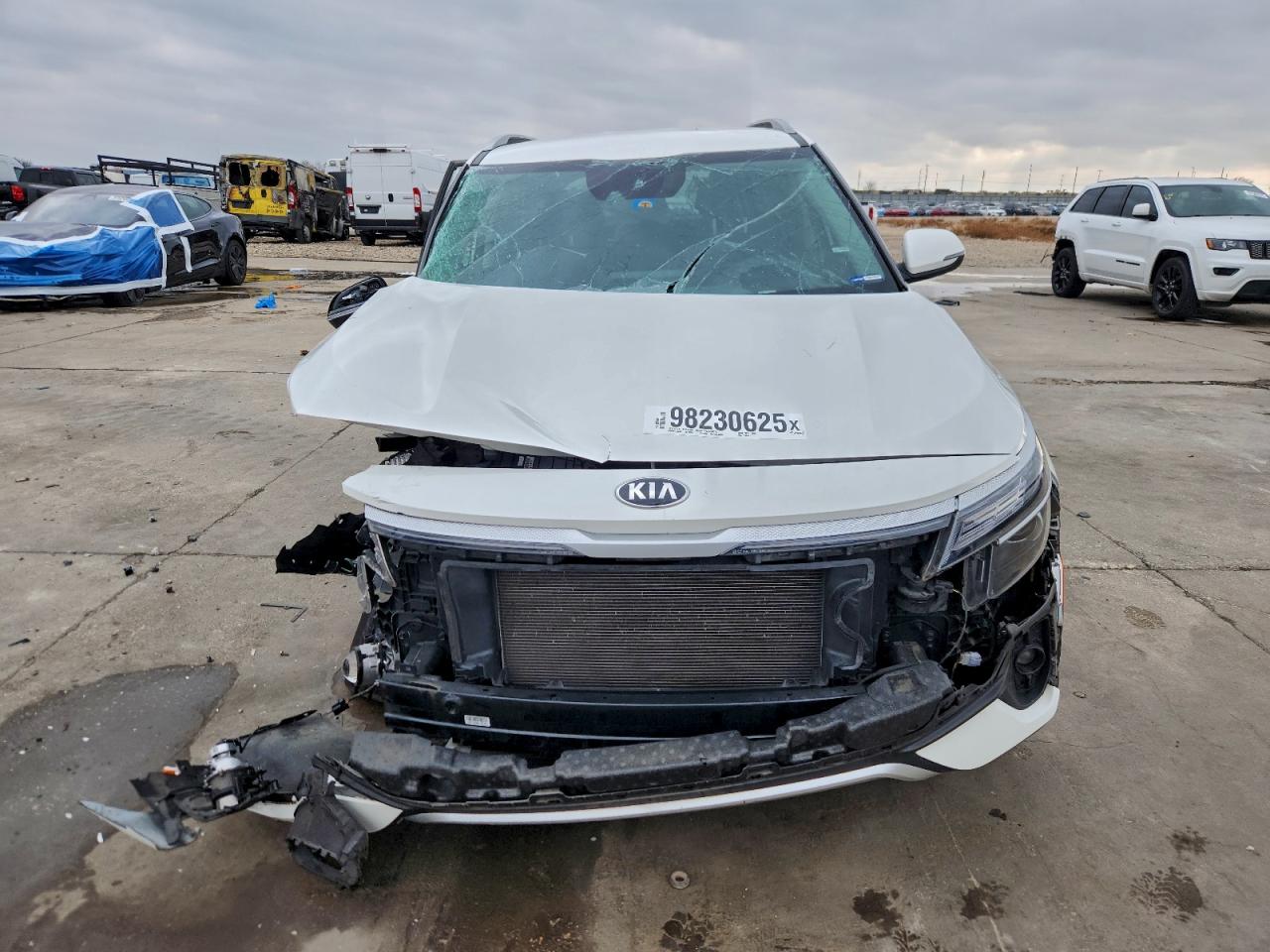 2021 KIA SELTOS S photo 5