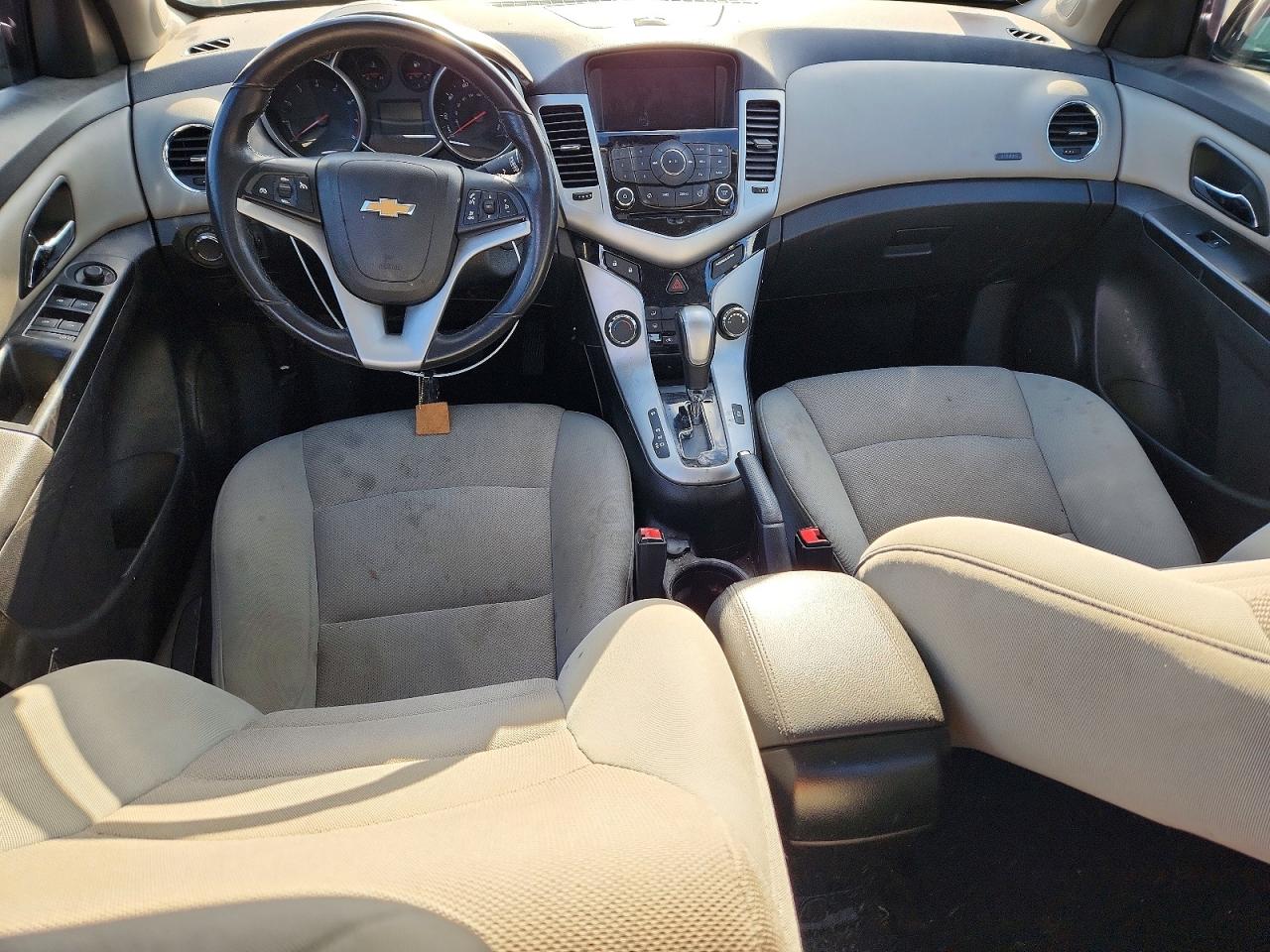 2014 CHEVROLET CRUZE LT photo 8