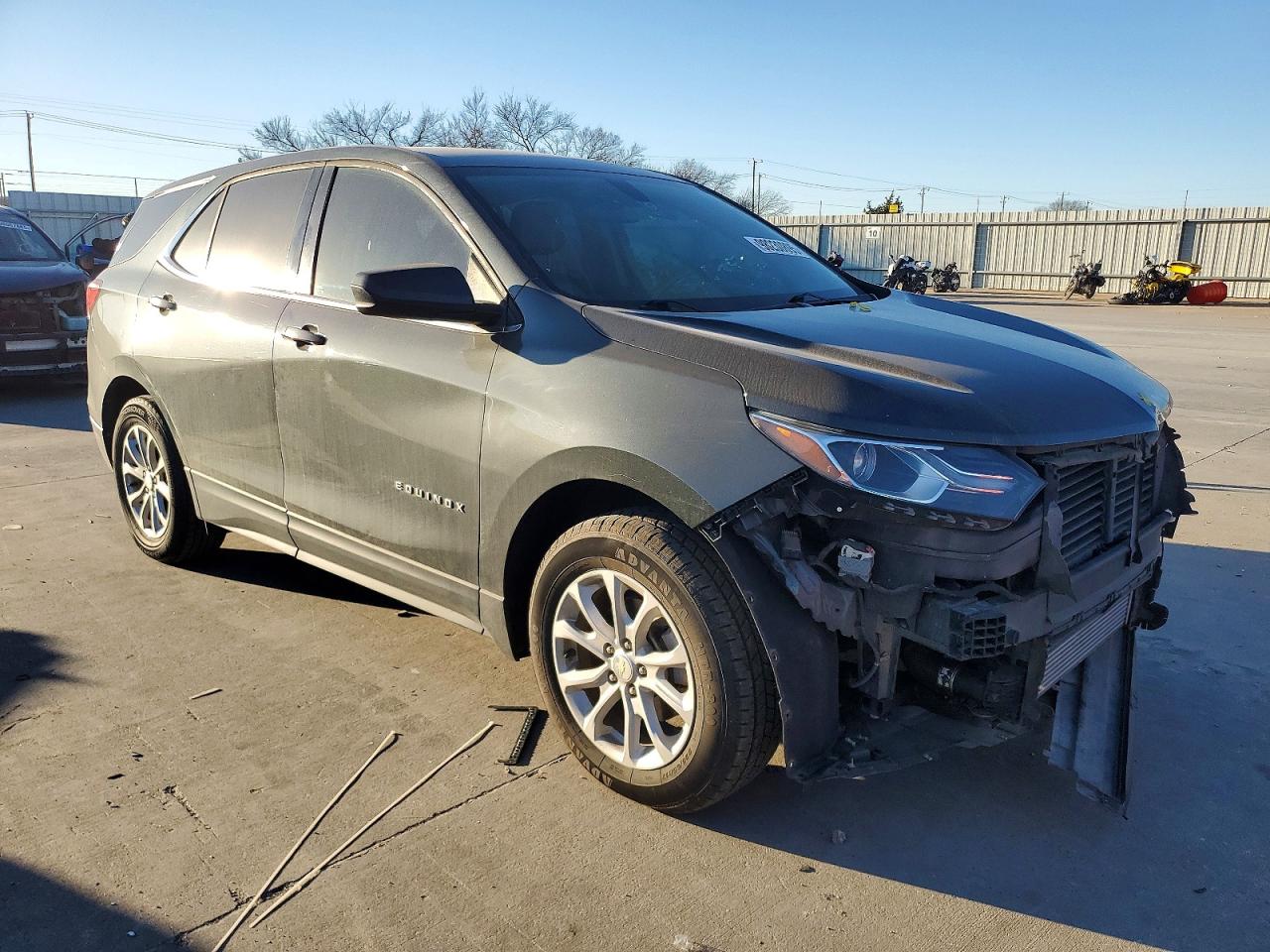2018 CHEVROLET EQUINOX LT photo 4