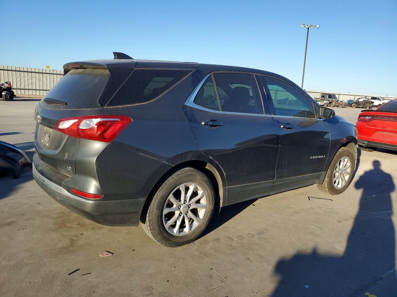 2018 CHEVROLET EQUINOX LT photo 3