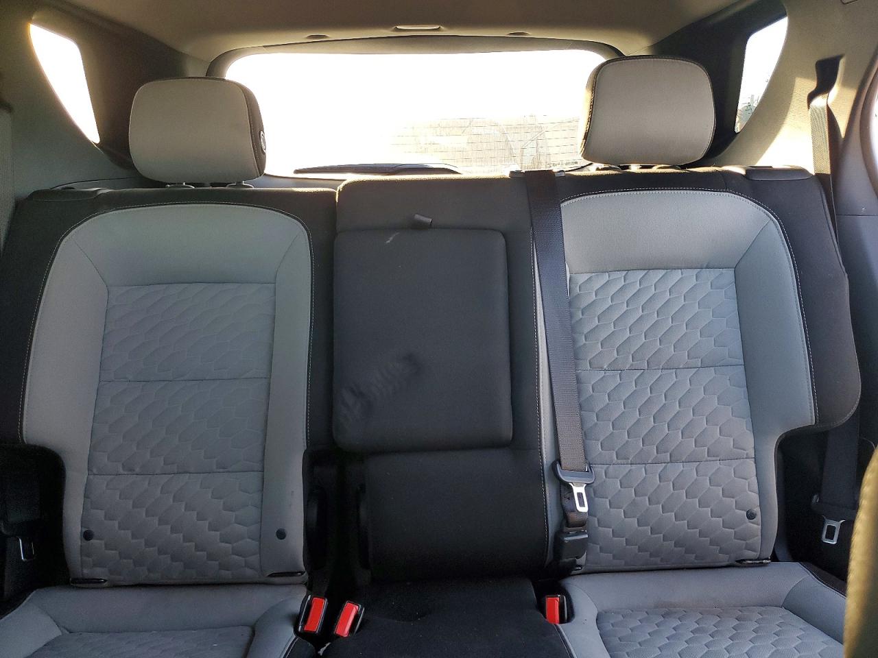 2018 CHEVROLET EQUINOX LT photo 10