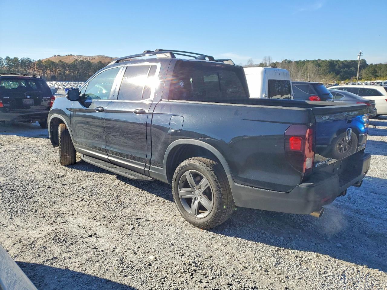 2021 HONDA RIDGELINE RTL photo 2