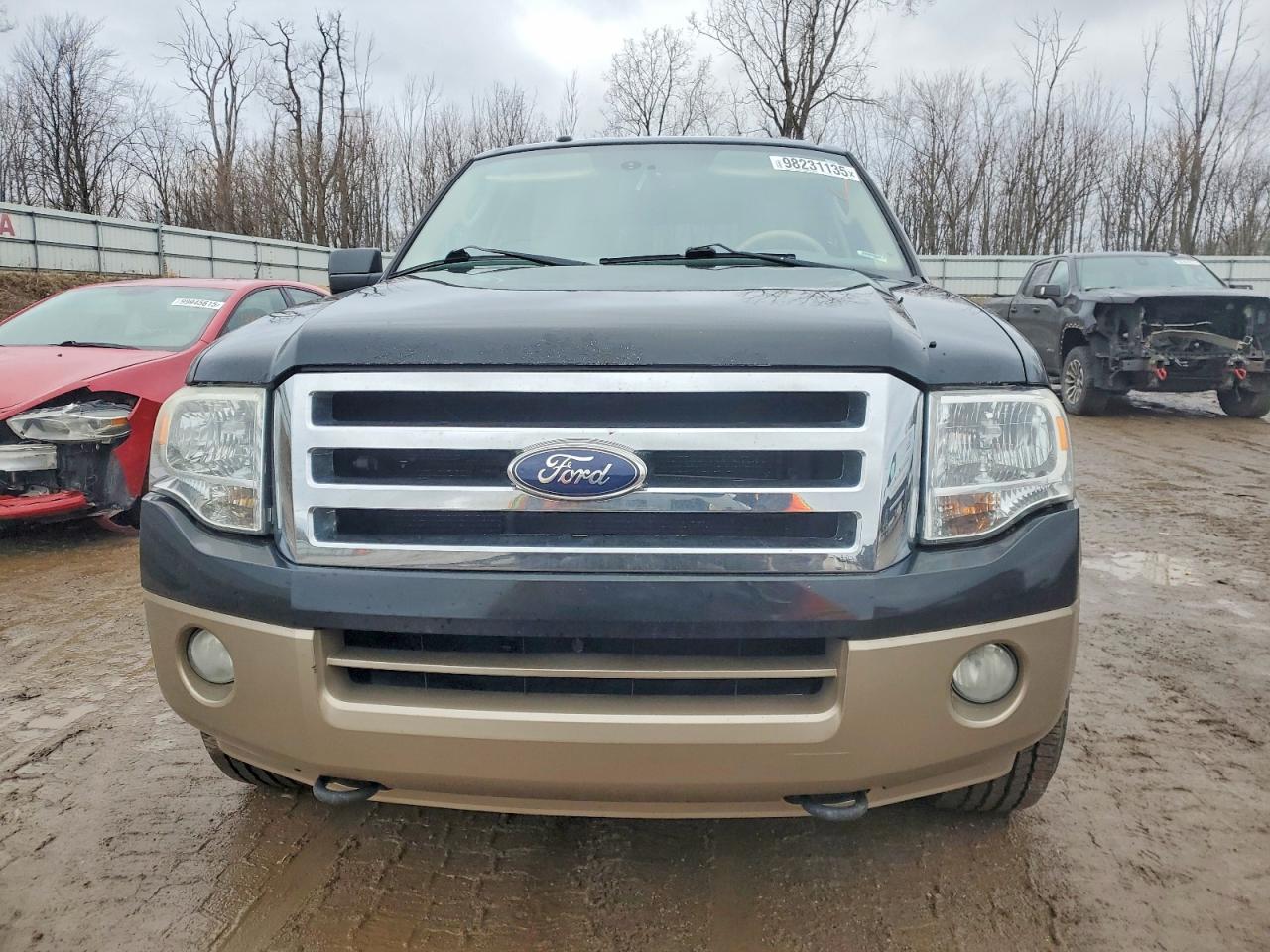2013 FORD EXPEDITION XLT photo 5