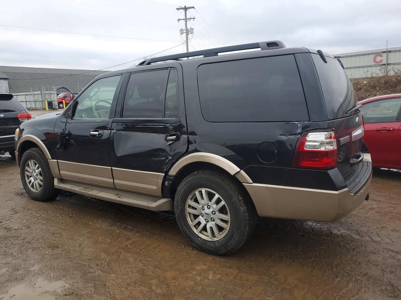 2013 FORD EXPEDITION XLT photo 2