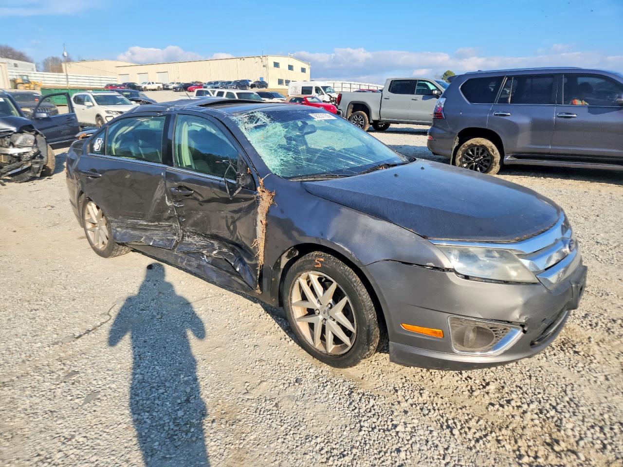 2010 FORD FUSION SEL photo 4