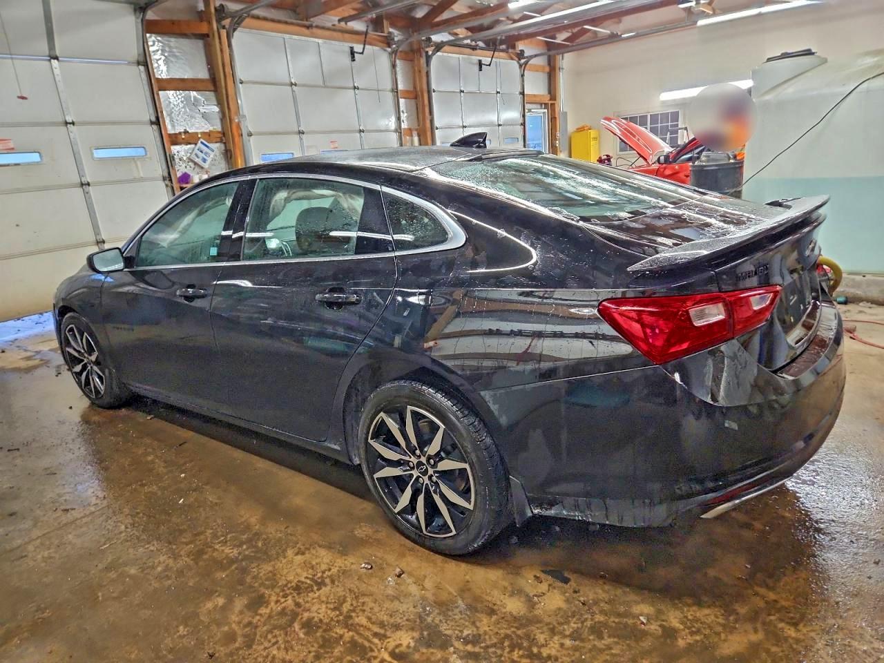 2022 CHEVROLET MALIBU RS photo 2
