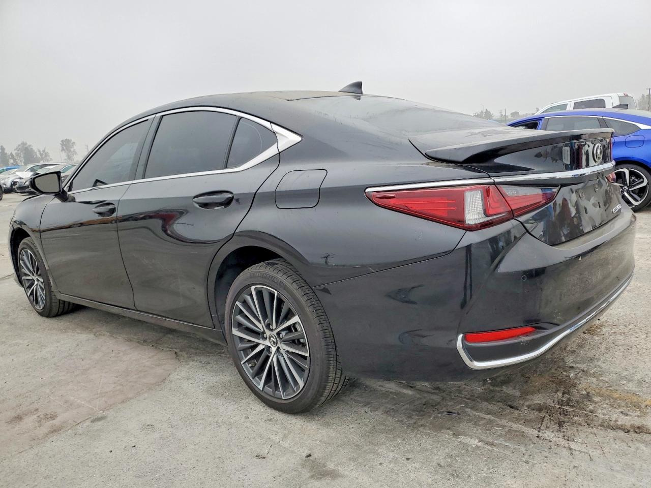 2024 LEXUS ES 300H BASE photo 2