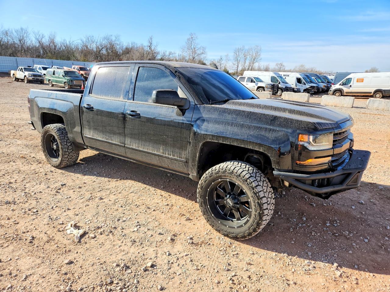 2018 CHEVROLET SILVERADO K1500 LT photo 4