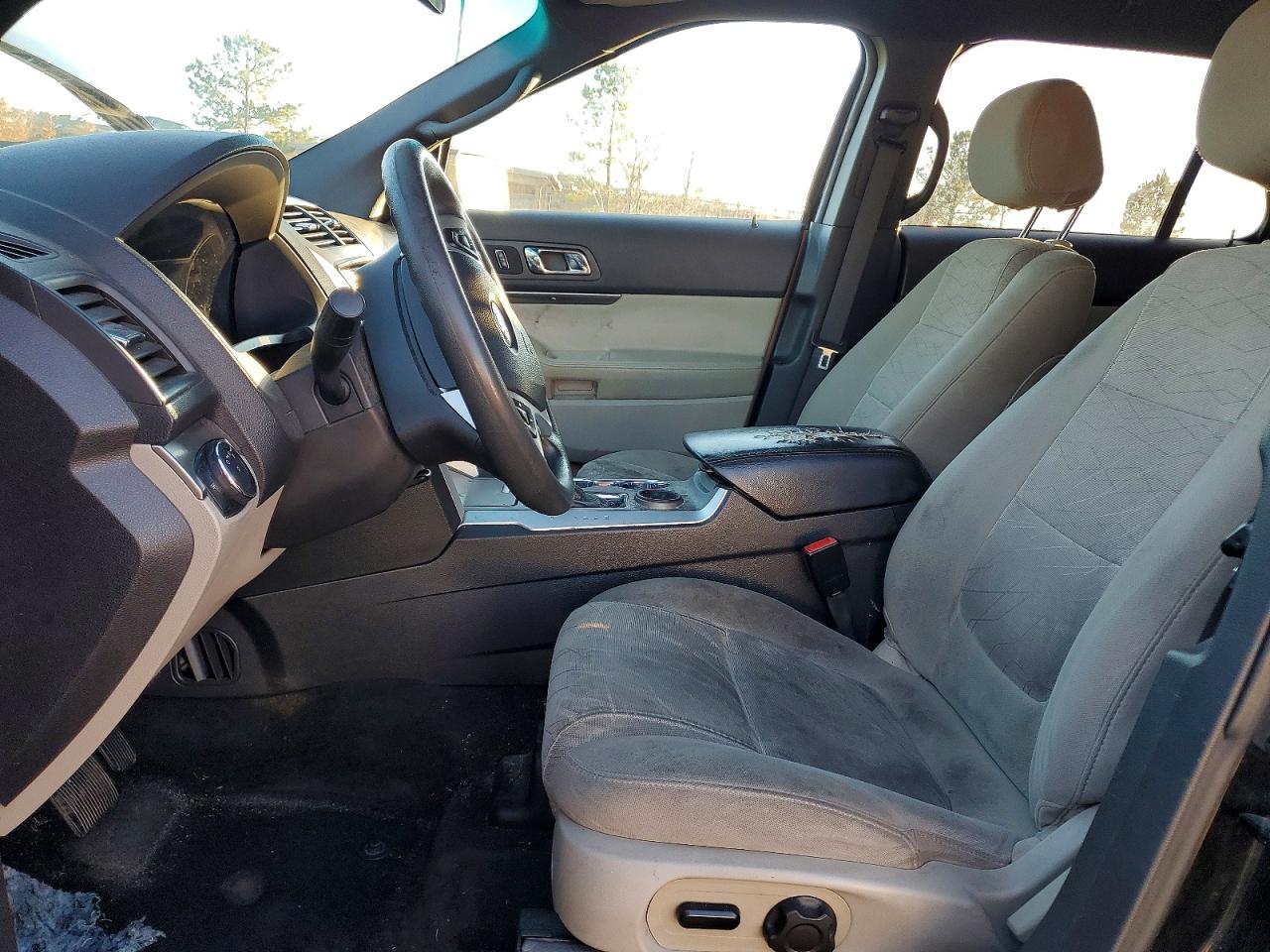 2015 FORD EXPLORER photo 7