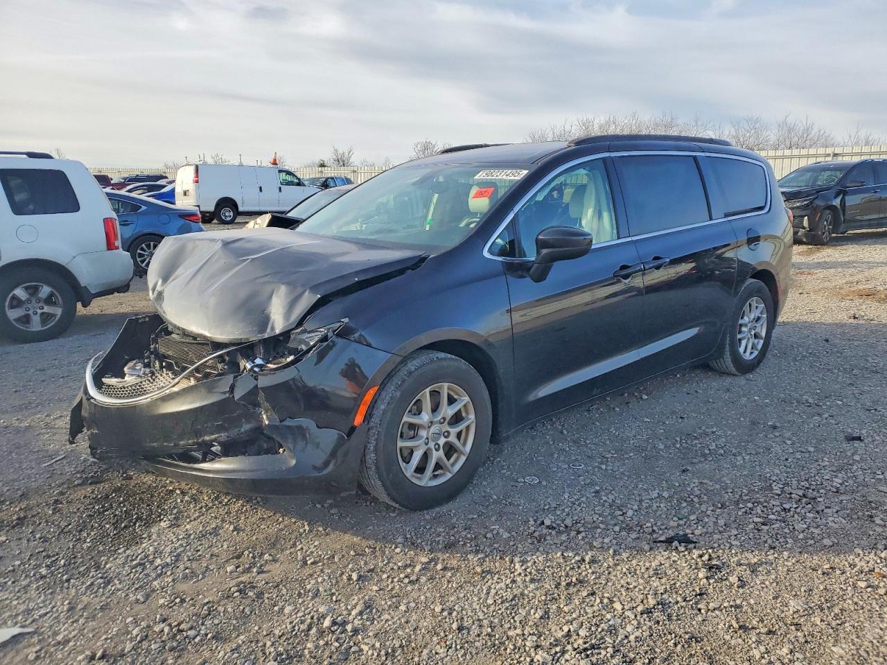2021 CHRYSLER VOYAGER