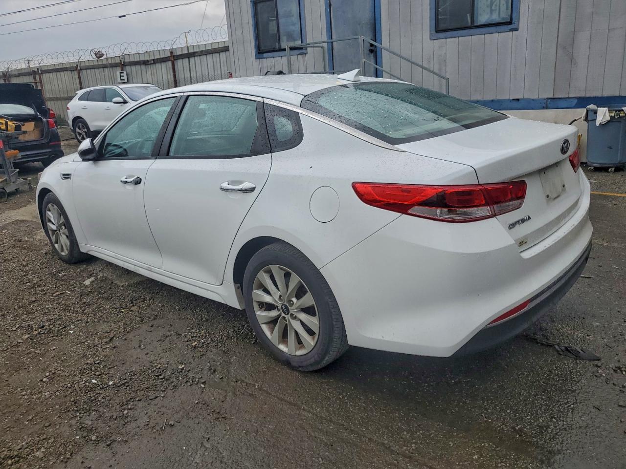 2016 KIA OPTIMA LX photo 2