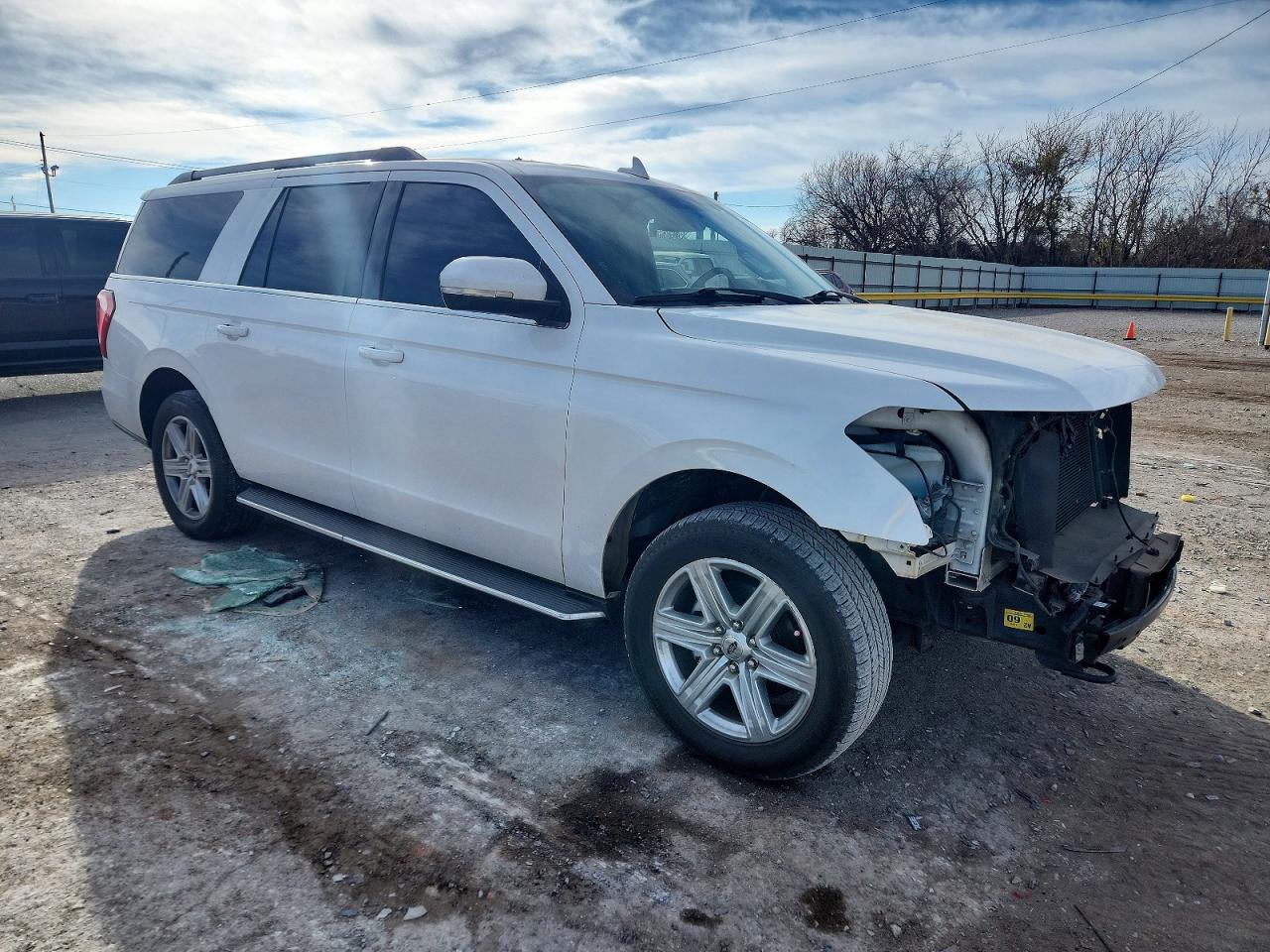 2019 FORD EXPEDITION MAX XLT photo 4