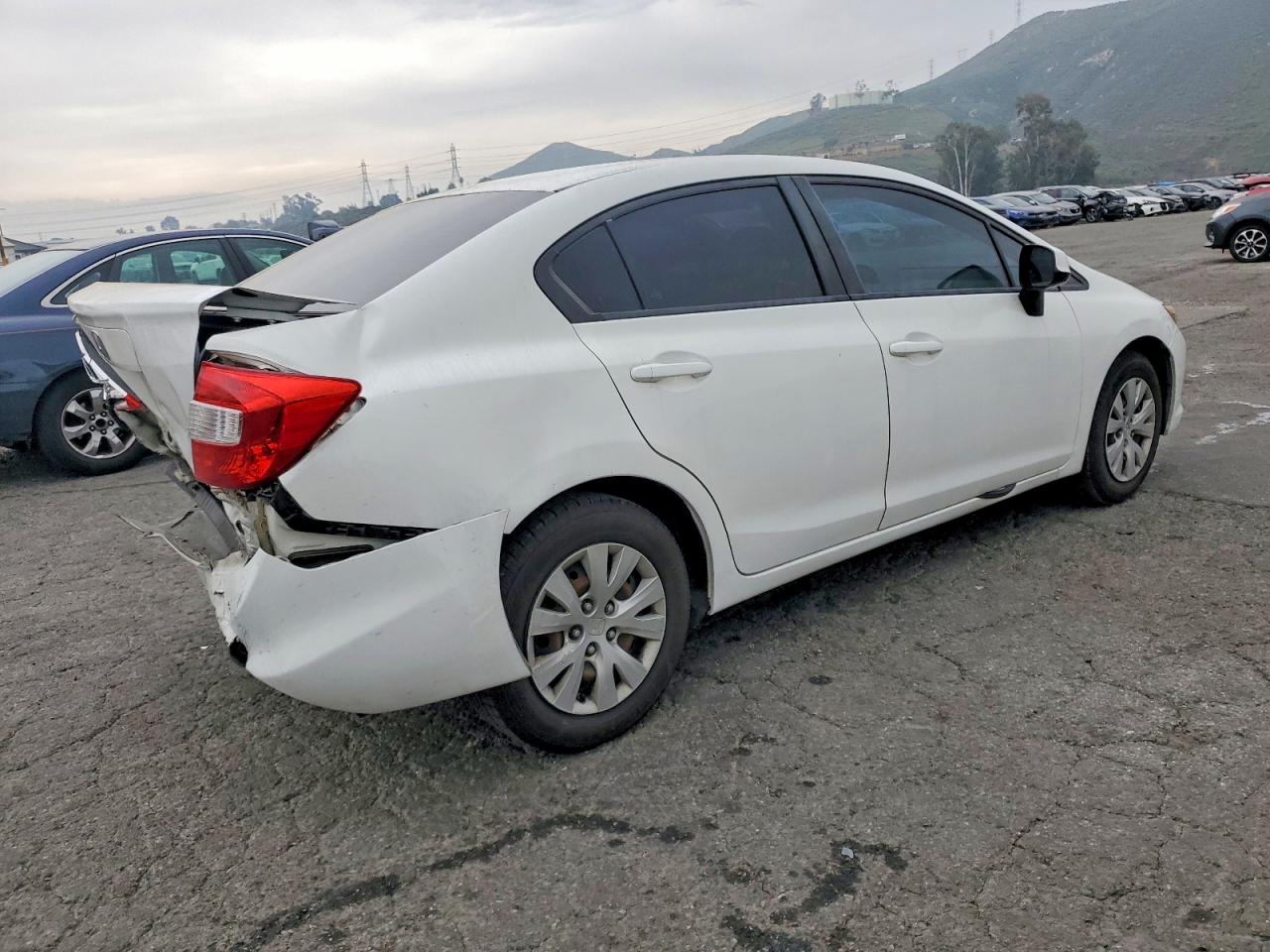2012 HONDA CIVIC LX photo 3