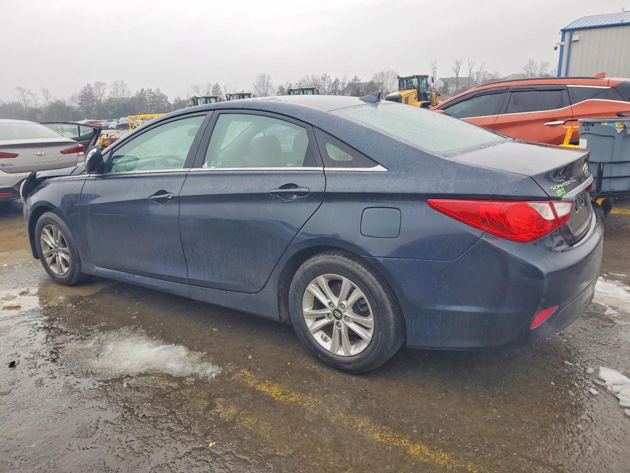 2014 HYUNDAI SONATA GLS photo 2