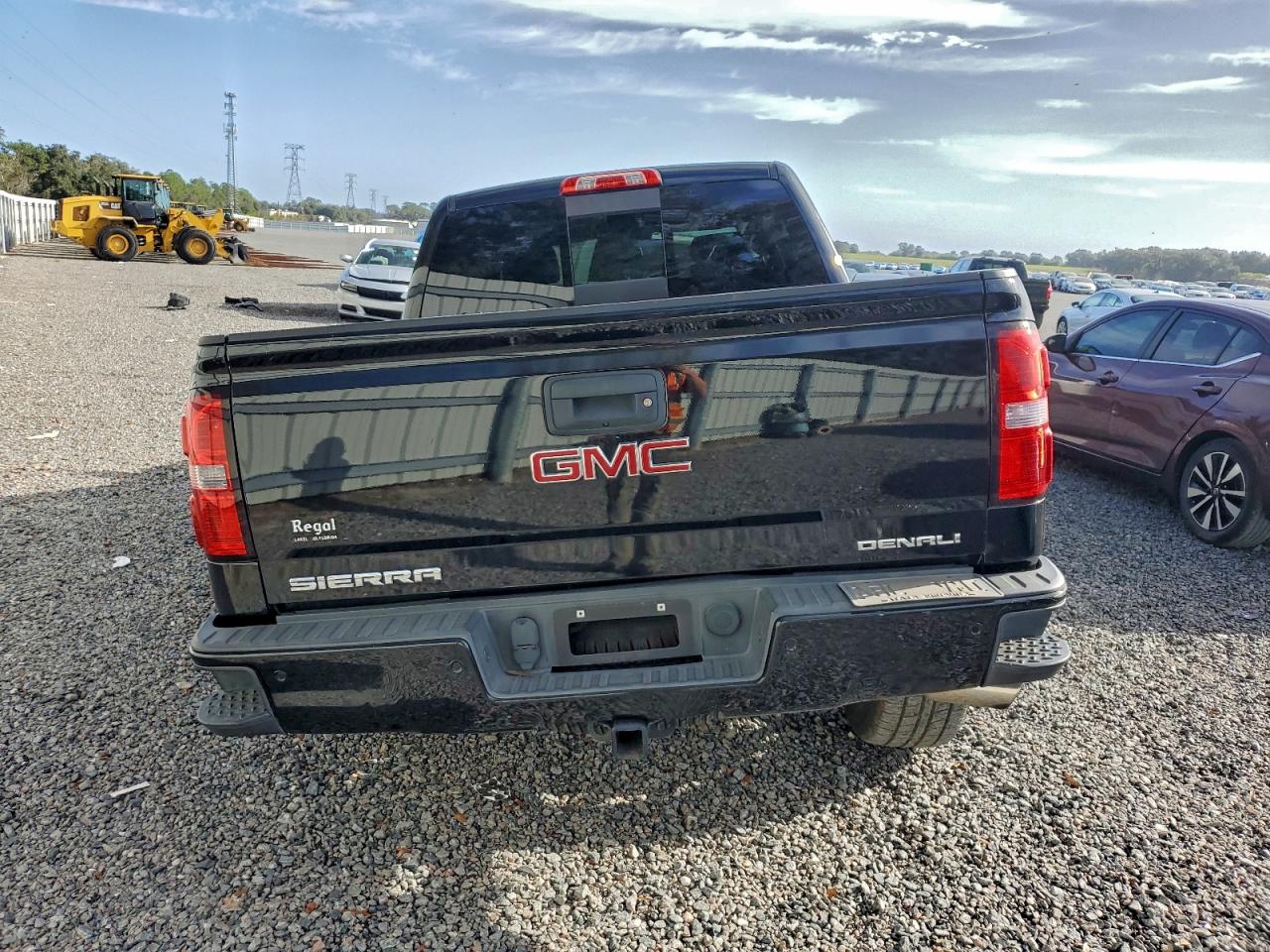 2015 GMC SIERRA K1500 DENALI photo 6
