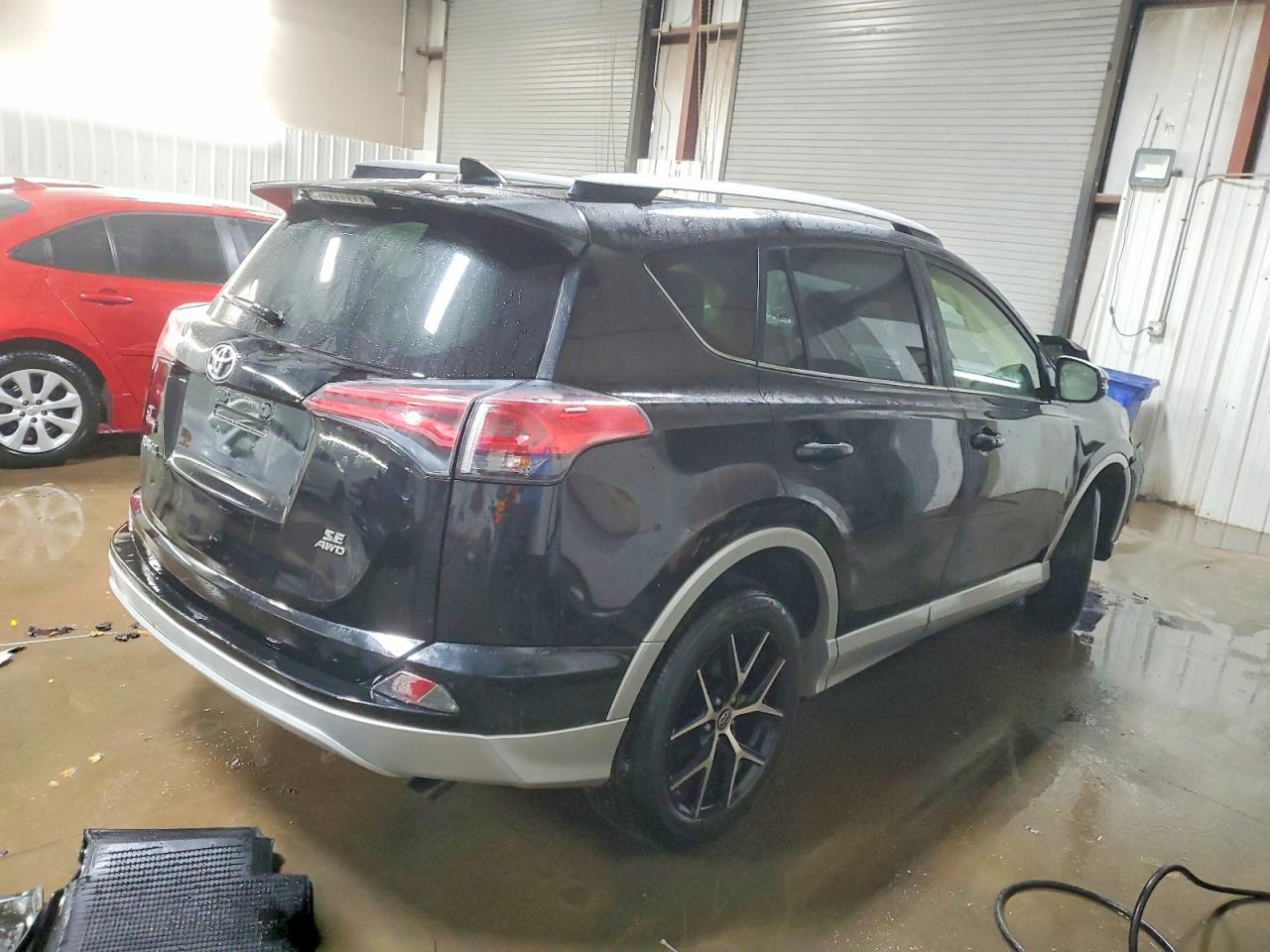 2016 TOYOTA RAV4 SE photo 3