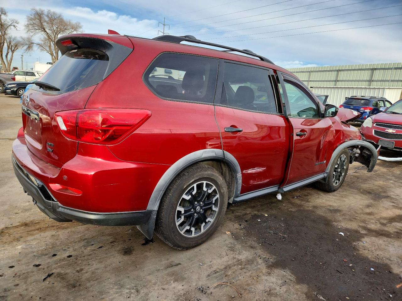 2020 NISSAN PATHFINDER SV photo 3
