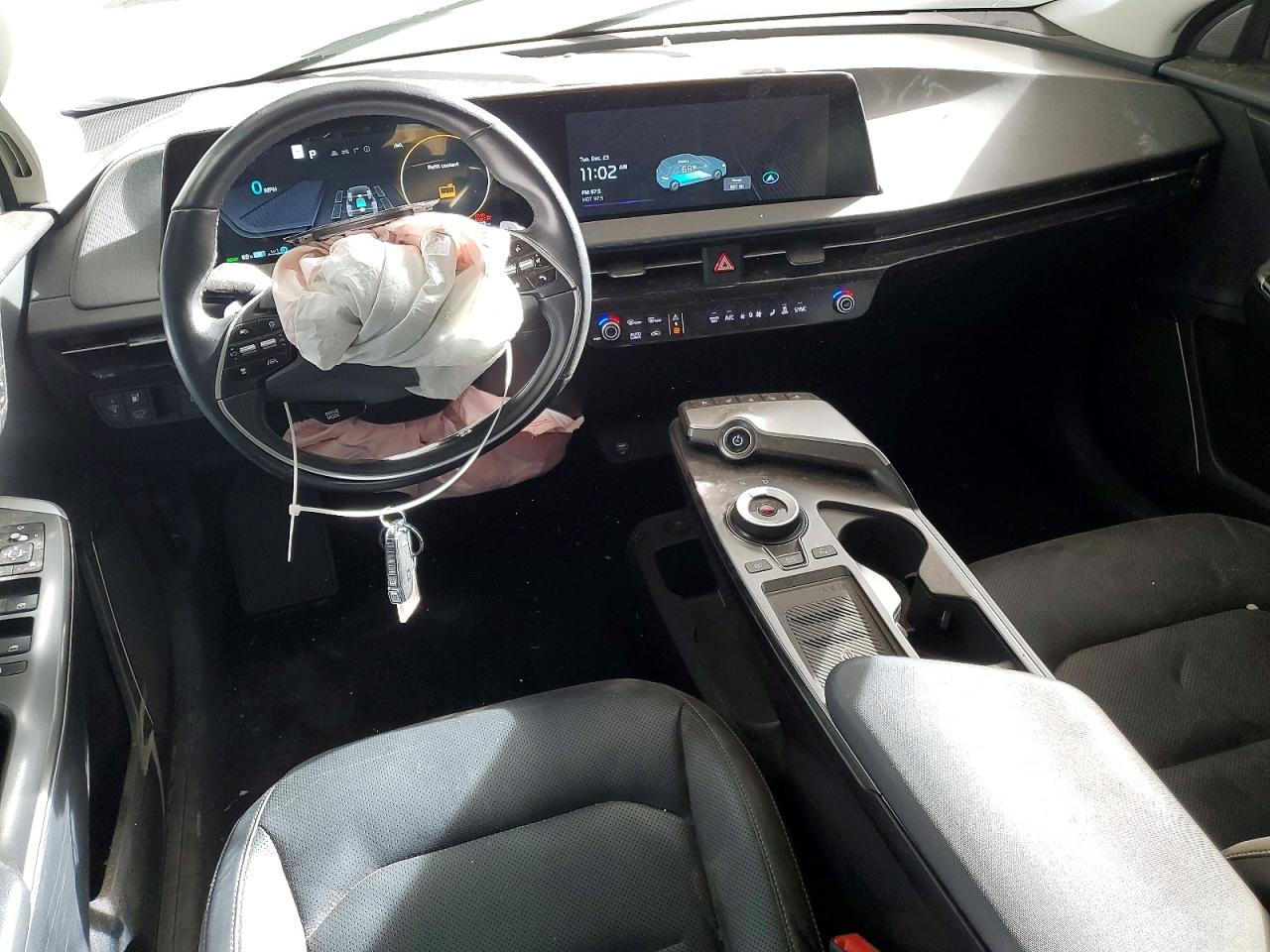 2024 KIA EV6 LIGHT photo 8