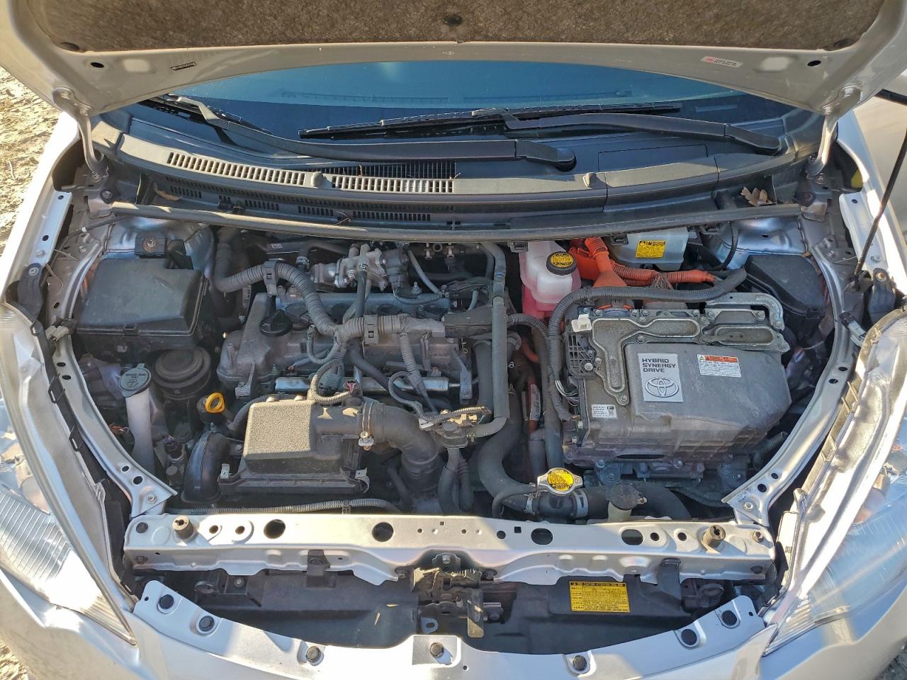 2013 TOYOTA PRIUS C photo 11