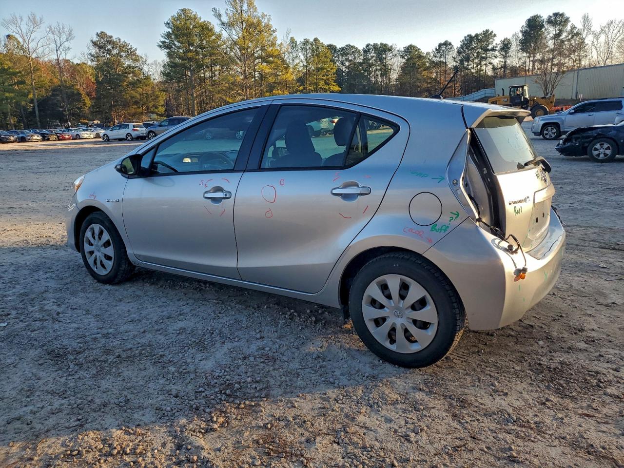 2013 TOYOTA PRIUS C photo 2