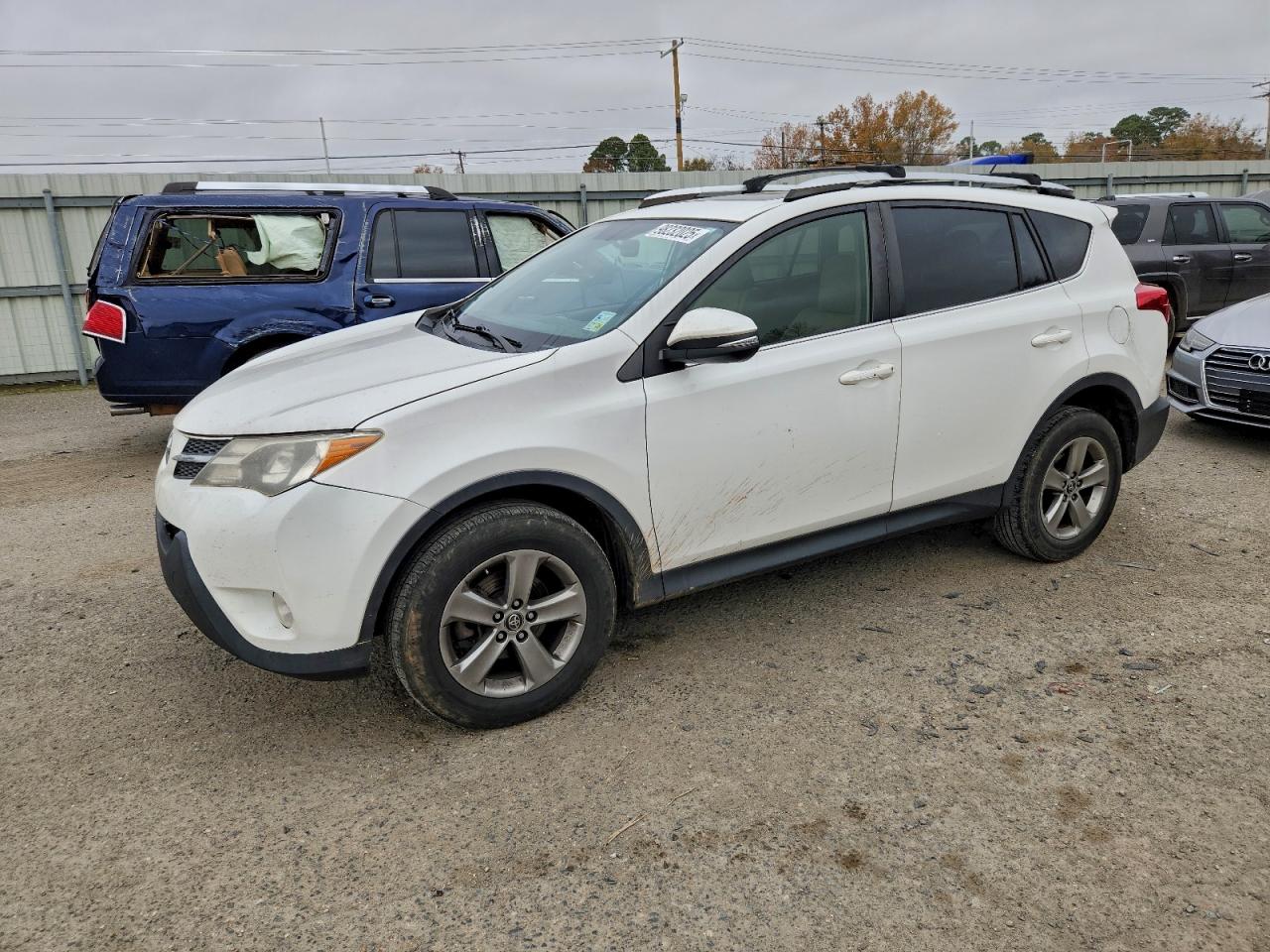 2015 TOYOTA RAV4