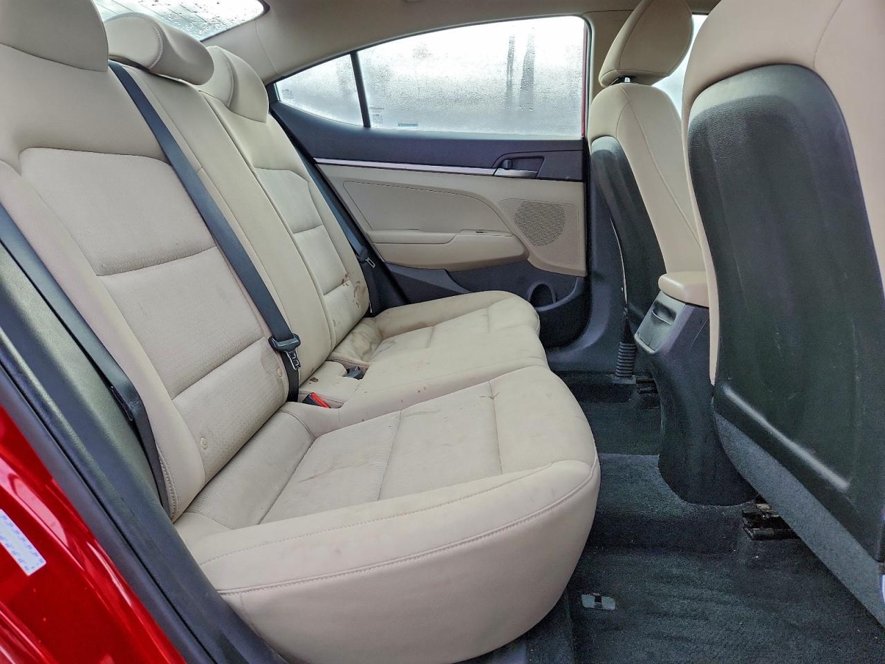 2017 HYUNDAI ELANTRA SE photo 10