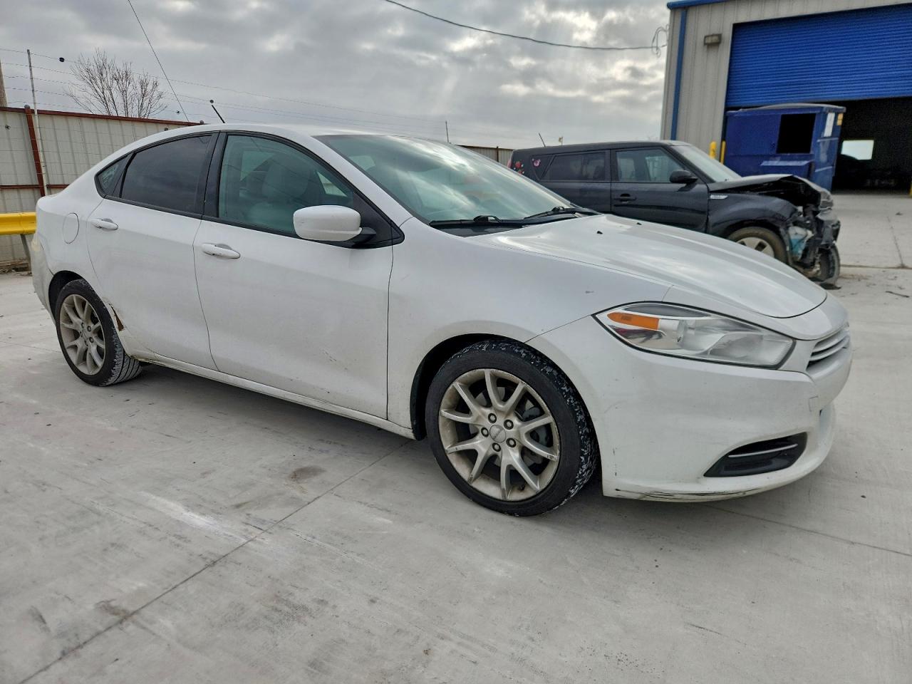 2013 DODGE DART SXT photo 4