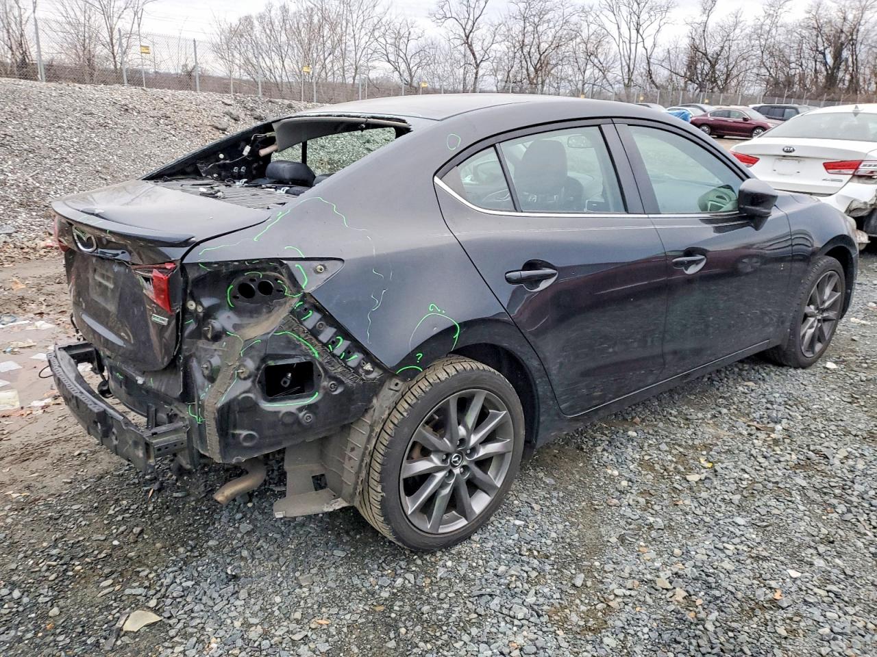 2018 MAZDA 3 TOURING photo 5