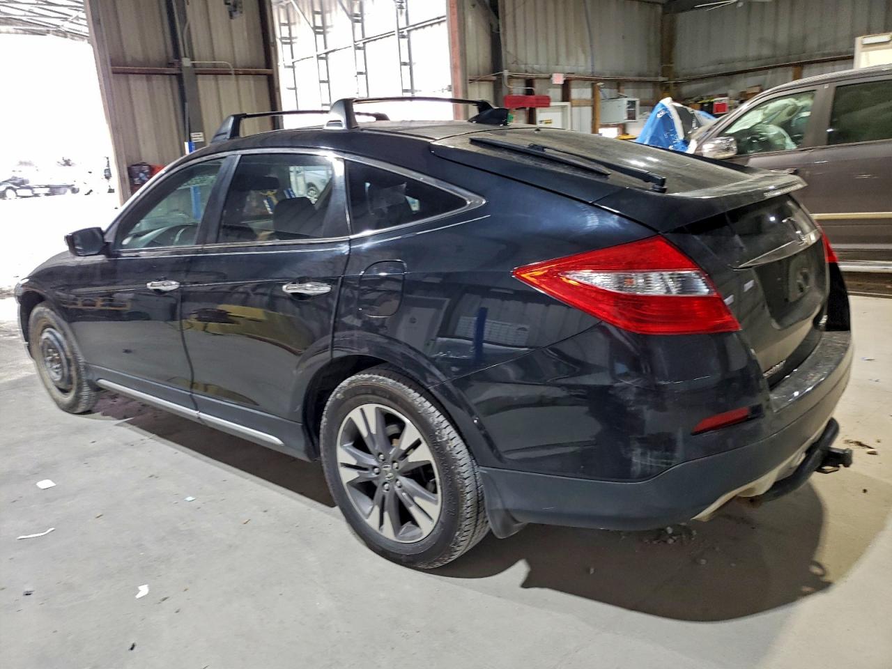 2013 HONDA CROSSTOUR EXL photo 2