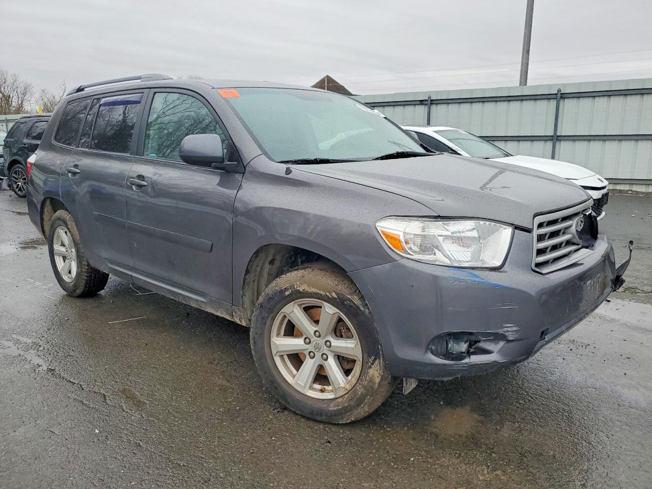 2010 TOYOTA HIGHLANDER photo 4