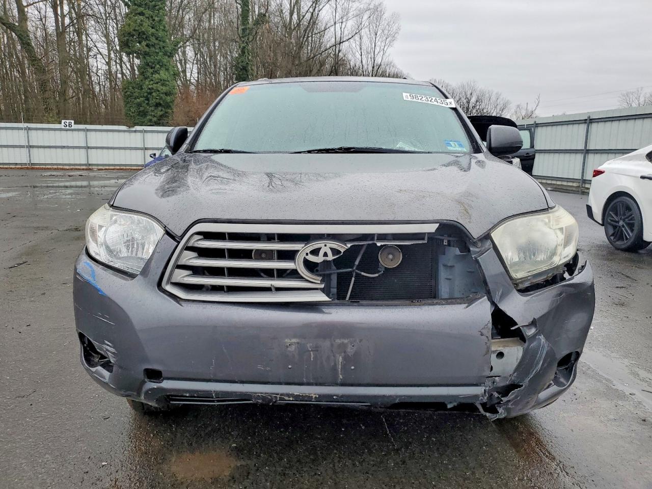 2010 TOYOTA HIGHLANDER photo 5