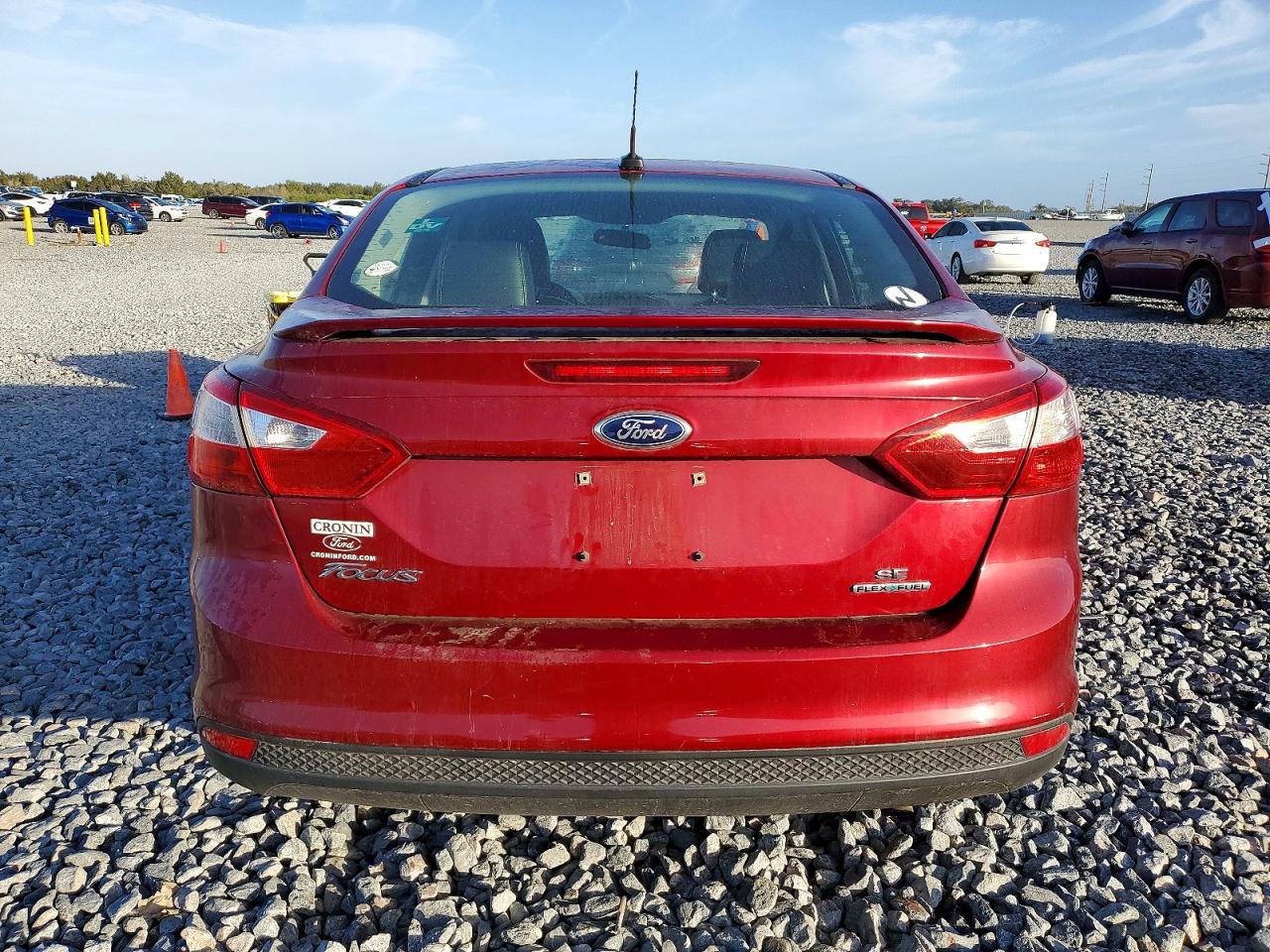 2014 FORD FOCUS SE photo 6