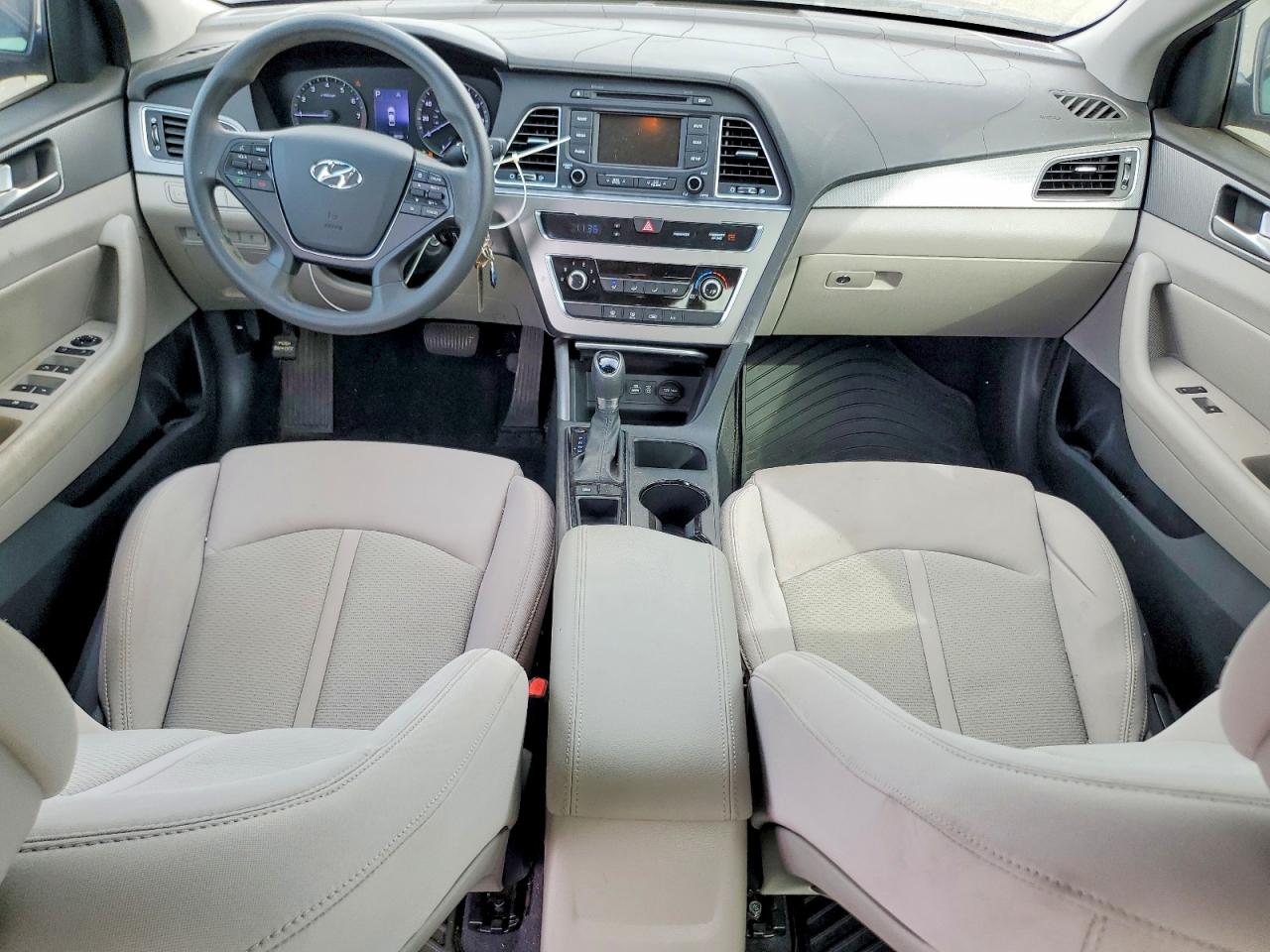 2015 HYUNDAI SONATA SE photo 8
