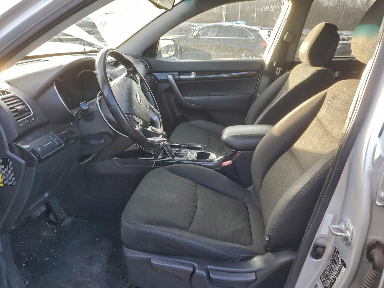 2014 KIA SORENTO LX photo 7