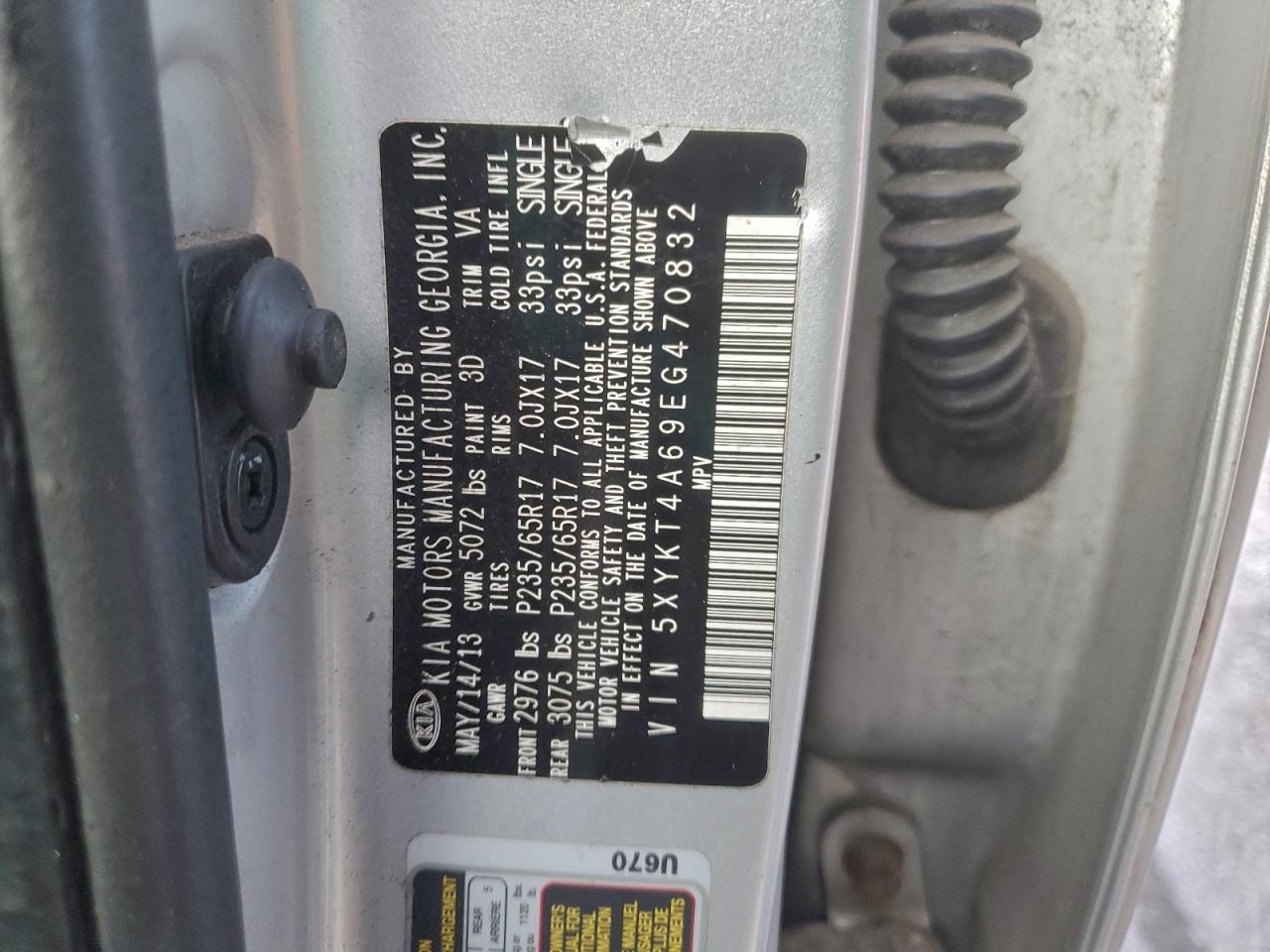 2014 KIA SORENTO LX photo 13