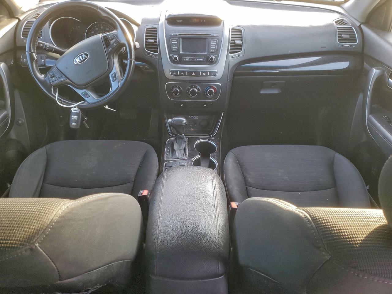 2014 KIA SORENTO LX photo 8