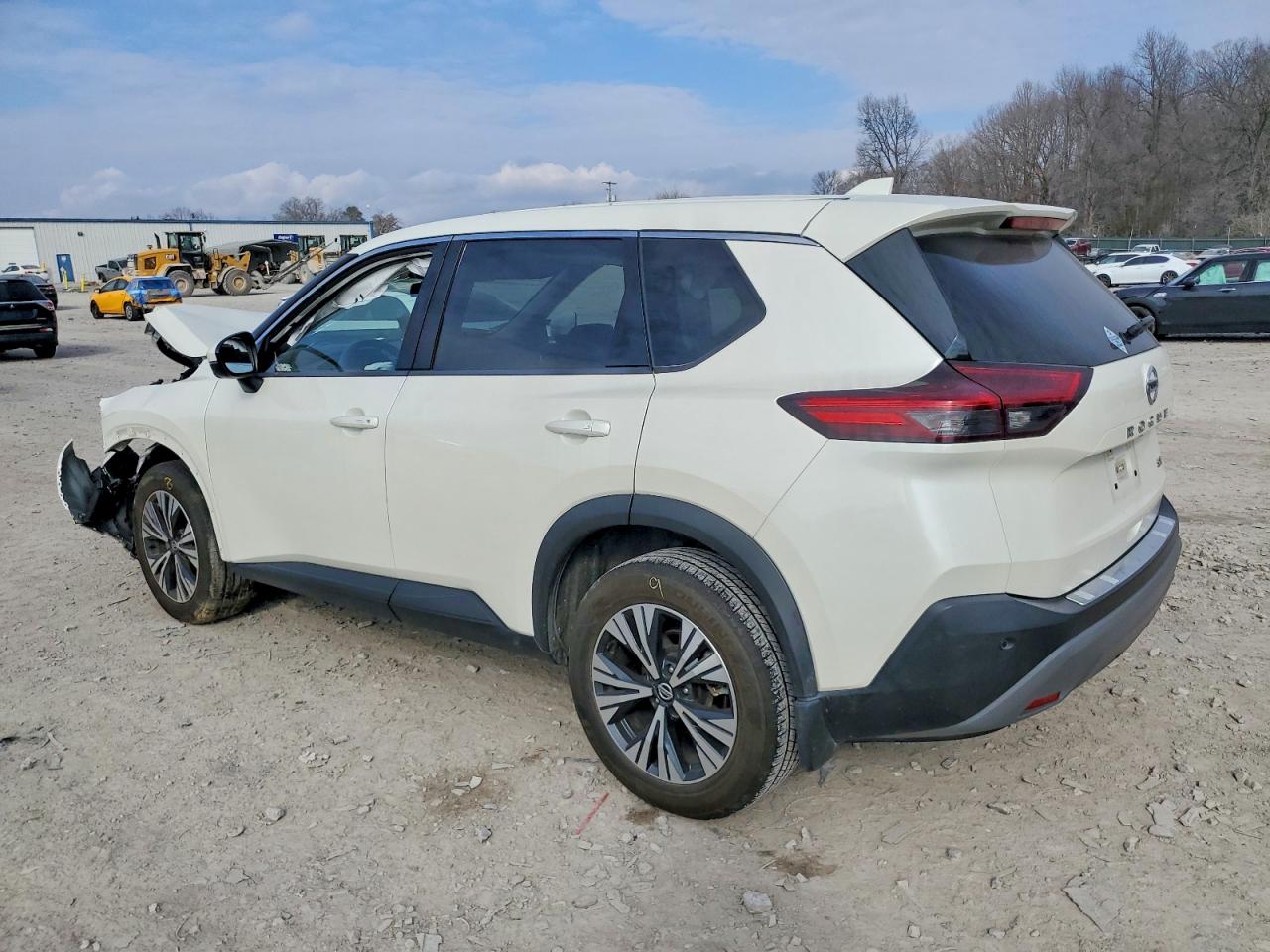 2021 NISSAN ROGUE SV photo 2