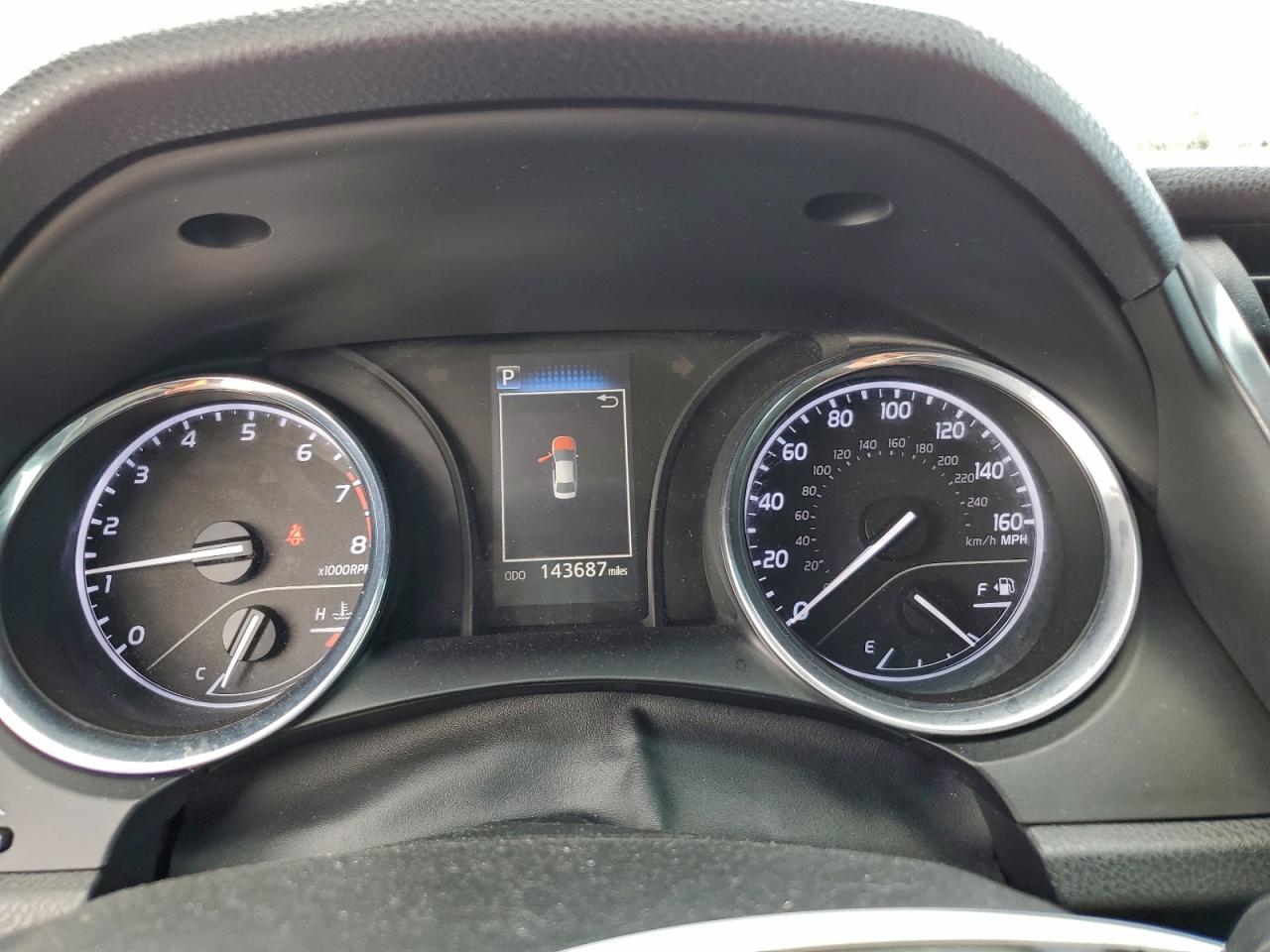 2020 TOYOTA CAMRY SE photo 9
