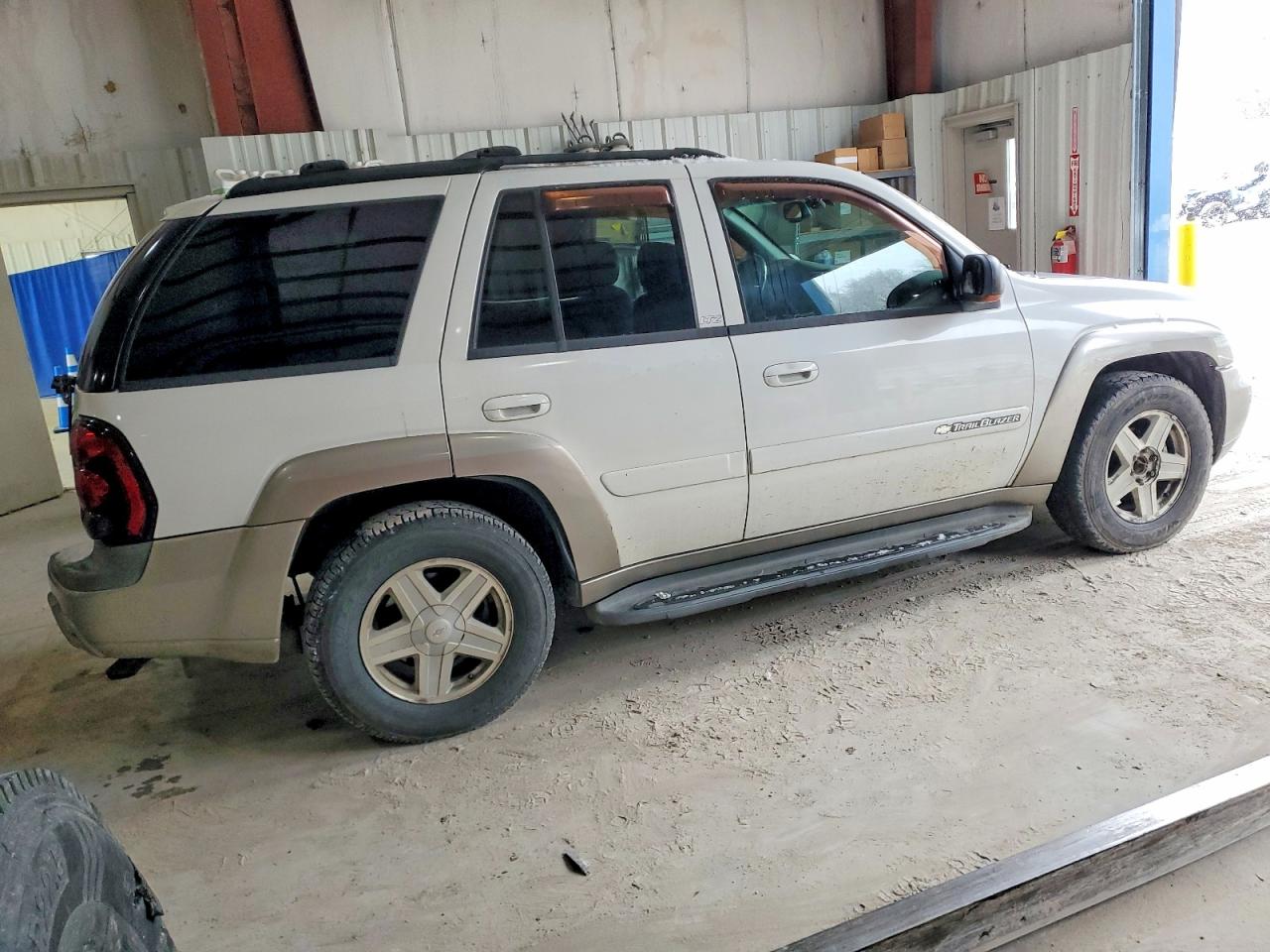 2003 CHEVROLET TRAILBLAZER photo 3