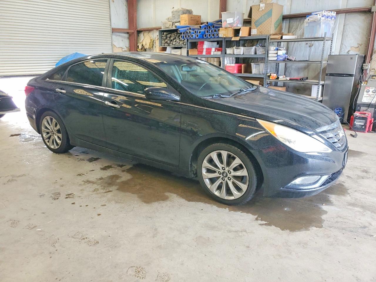 2013 HYUNDAI SONATA SE photo 4