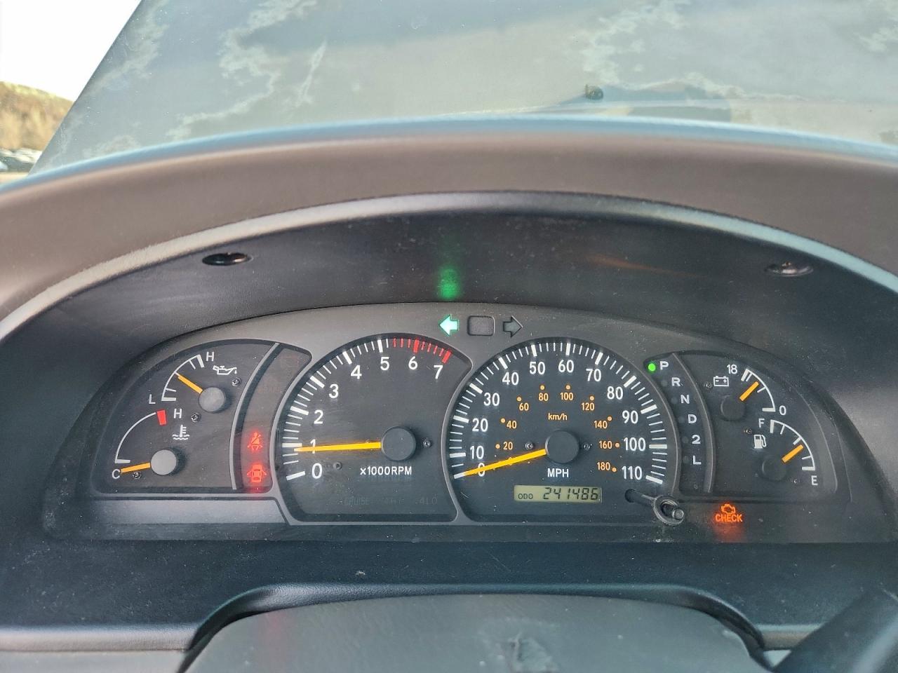 2001 TOYOTA TUNDRA SR5 photo 9